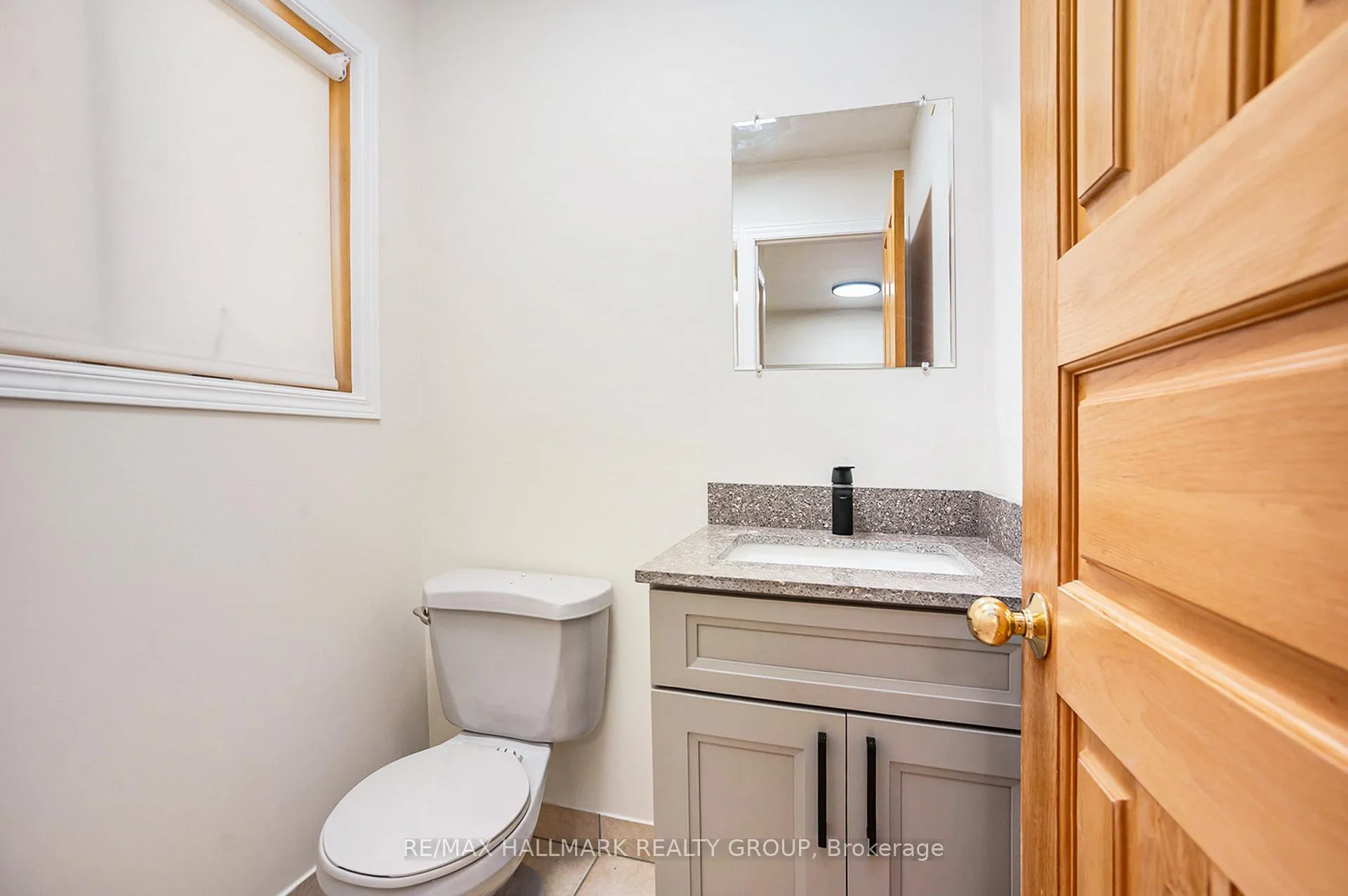 Photo 5 of 4196 Piperville Road, Ottawa, Carlsbad Springs — HOMEH