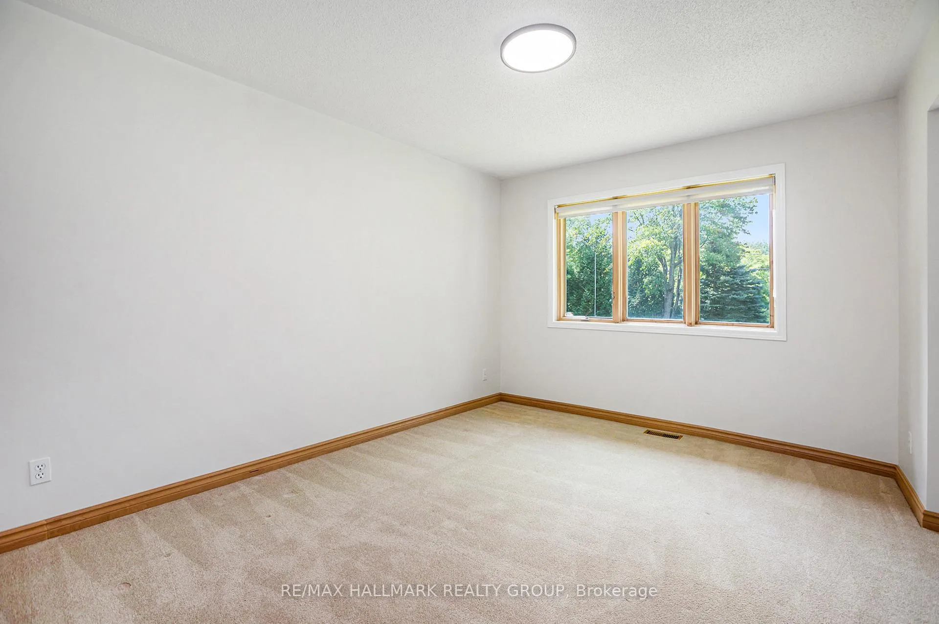 Photo 14 of 4196 Piperville Road, Ottawa, Carlsbad Springs — HOMEH