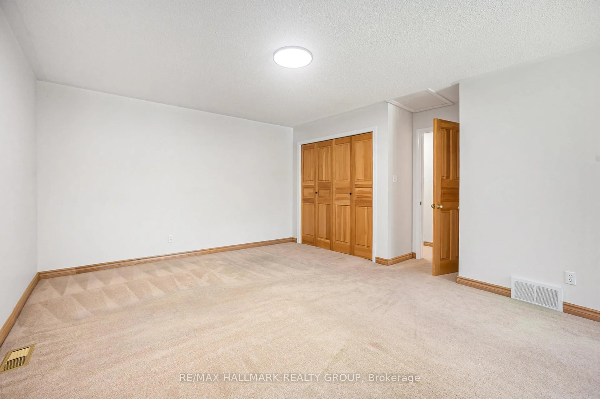 Photo 15 of 4196 Piperville Road, Ottawa, Carlsbad Springs — HOMEH