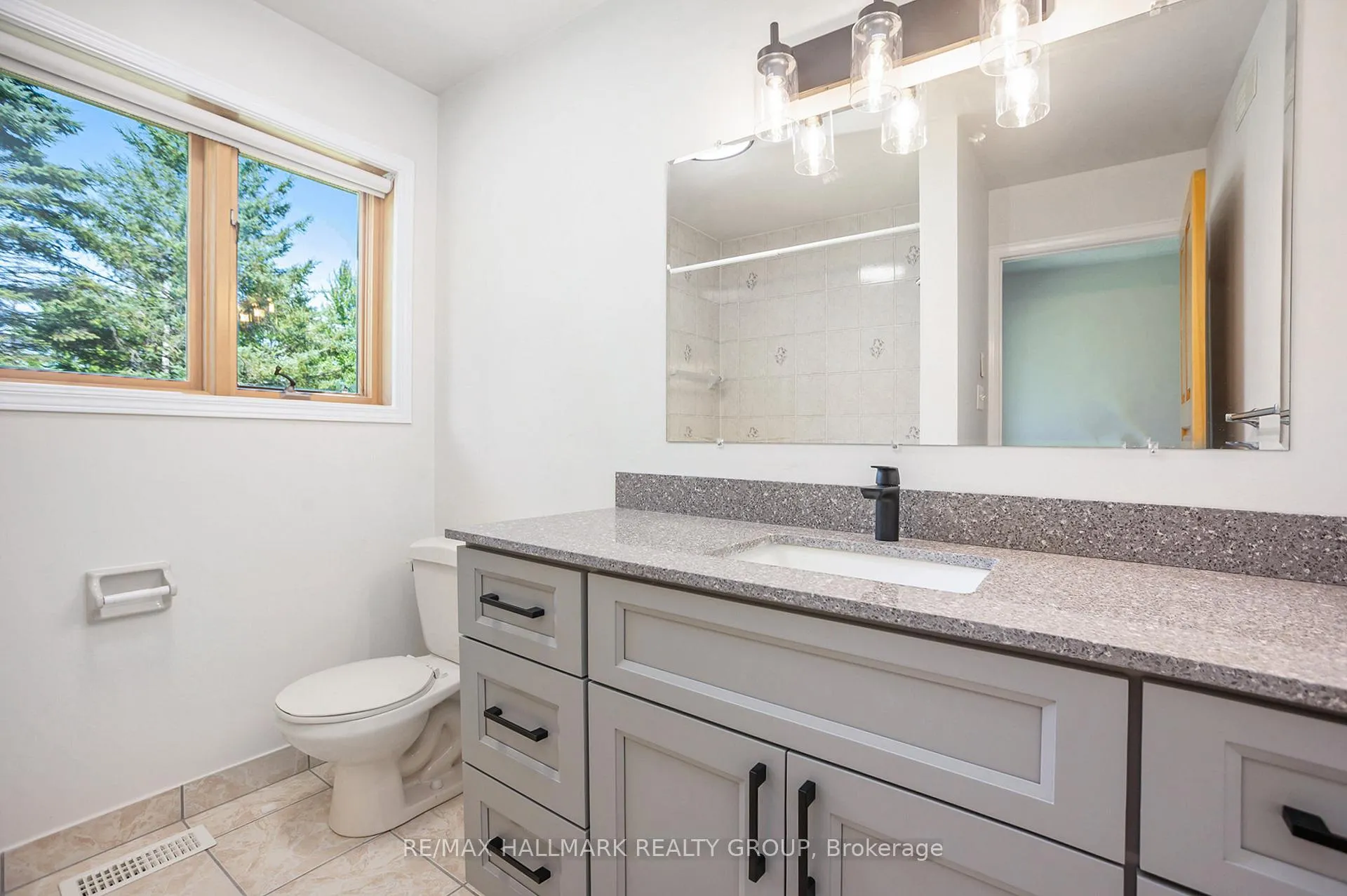 Photo 21 of 4196 Piperville Road, Ottawa, Carlsbad Springs — HOMEH