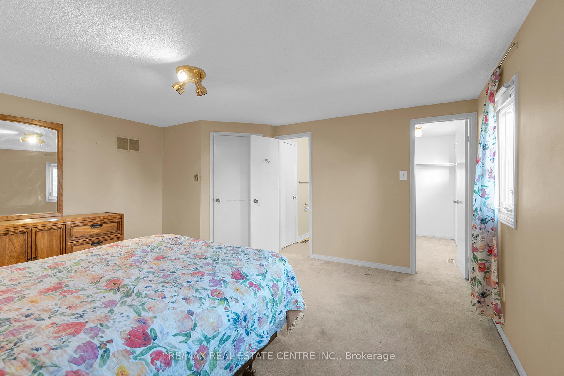 Photo 23 of 24 Thatcher Court, Brampton, Heart Lake West — HOMEH