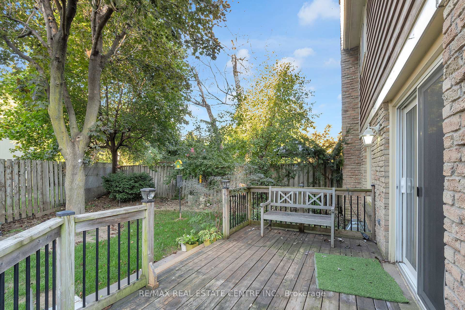 Photo 34 of 24 Thatcher Court, Brampton, Heart Lake West — HOMEH