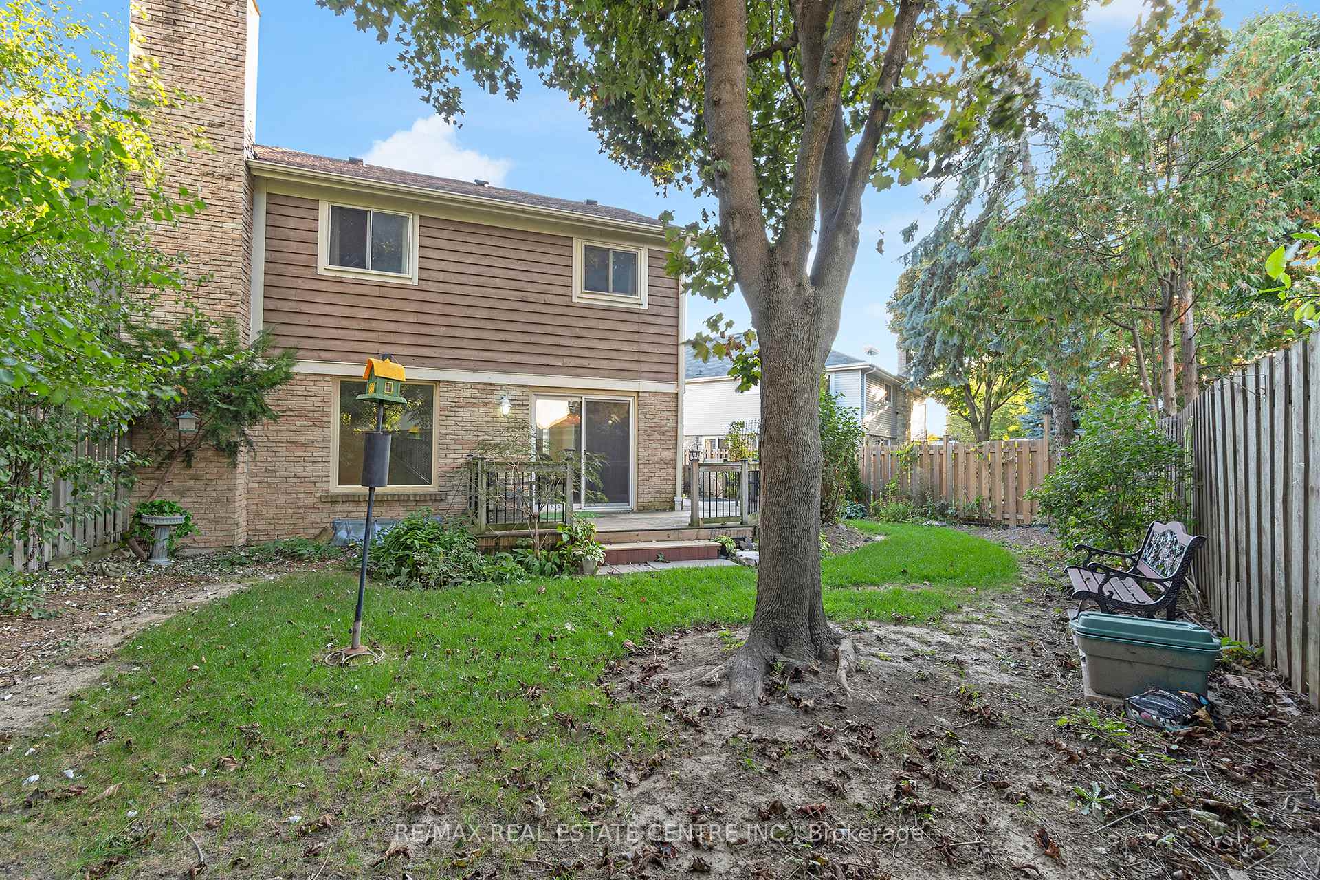 Photo 36 of 24 Thatcher Court, Brampton, Heart Lake West — HOMEH