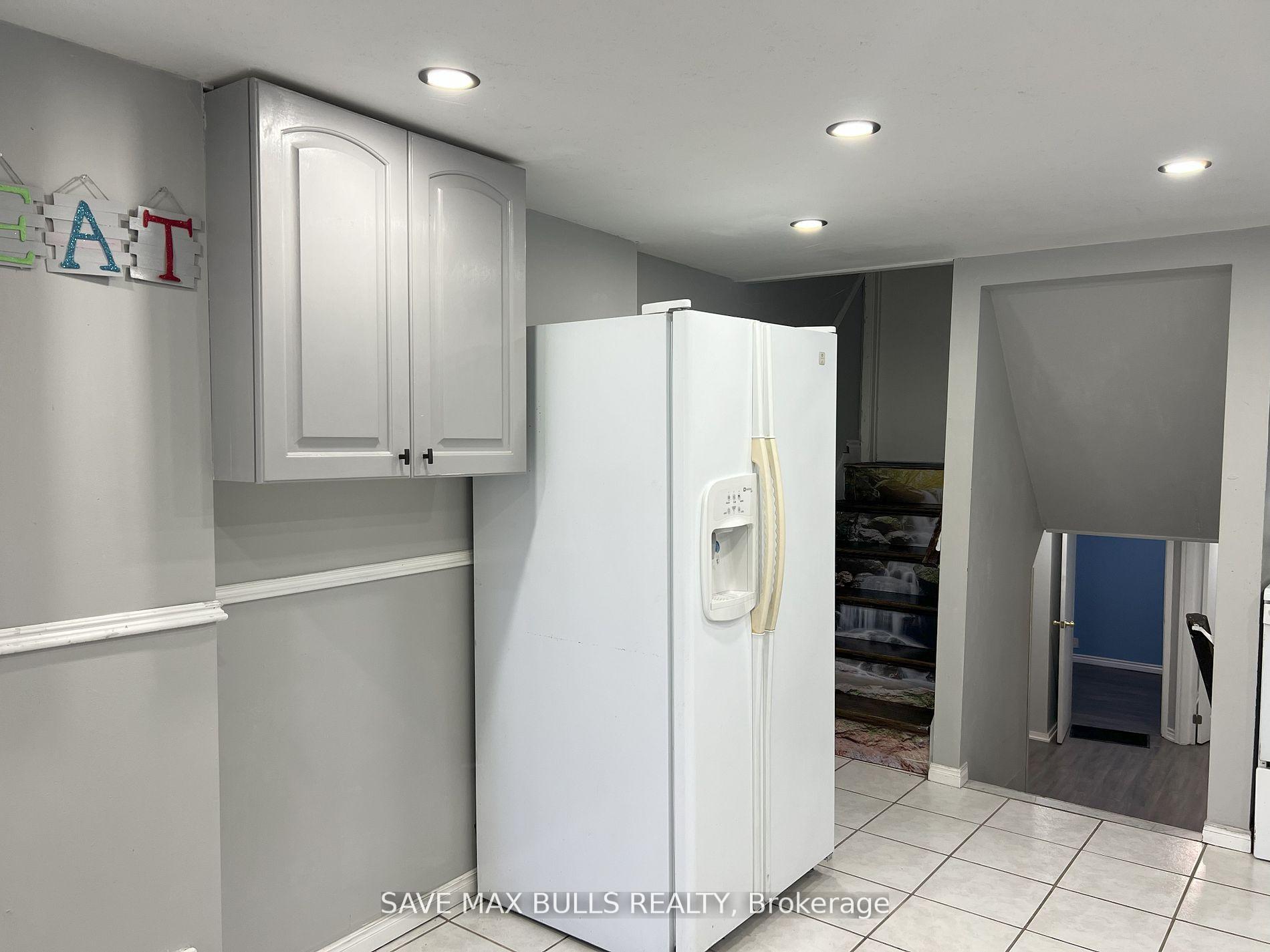 Photo 6 of 34 Abell Drive, Brampton, Madoc — HOMEH