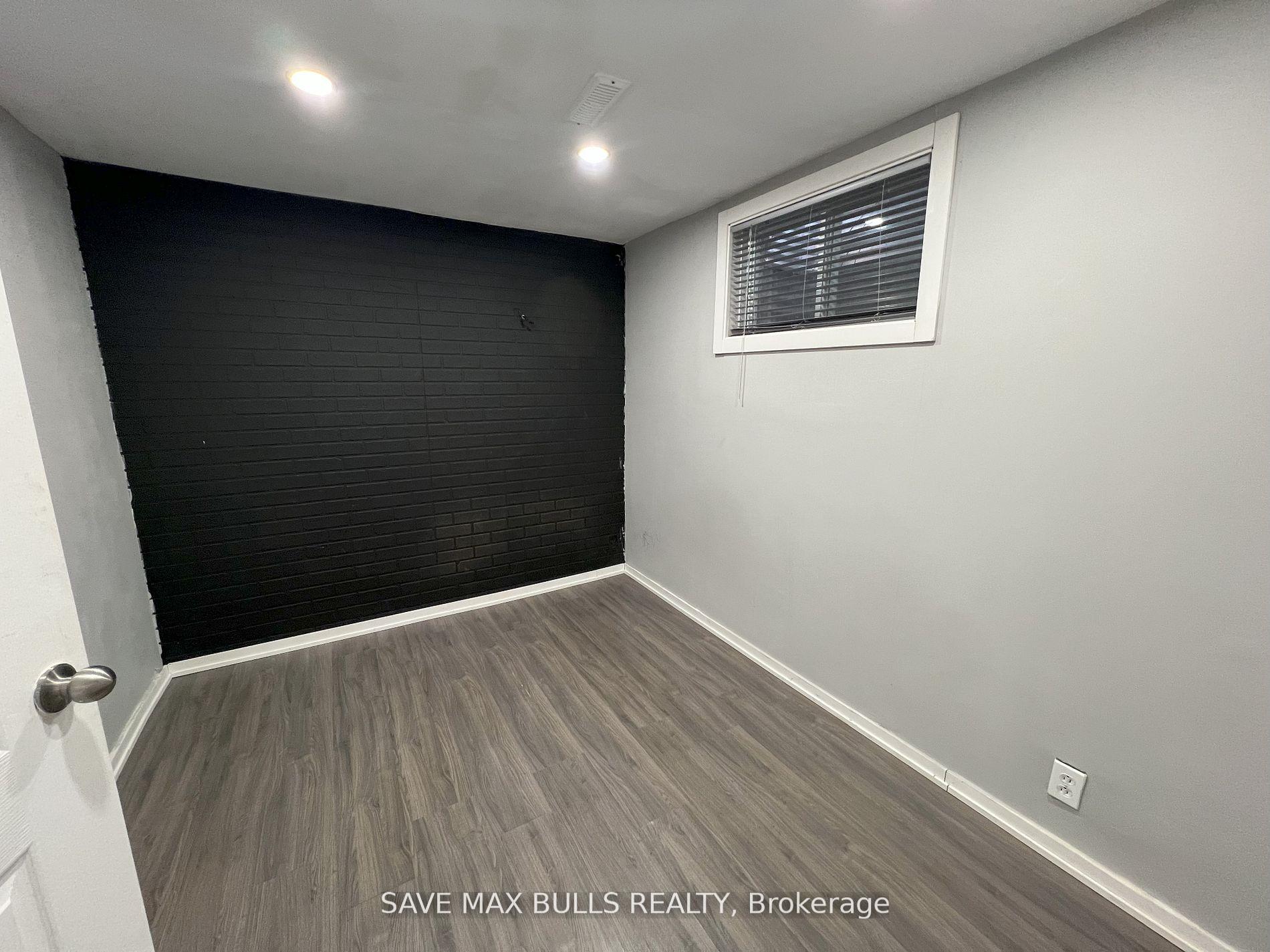Photo 18 of 34 Abell Drive, Brampton, Madoc — HOMEH