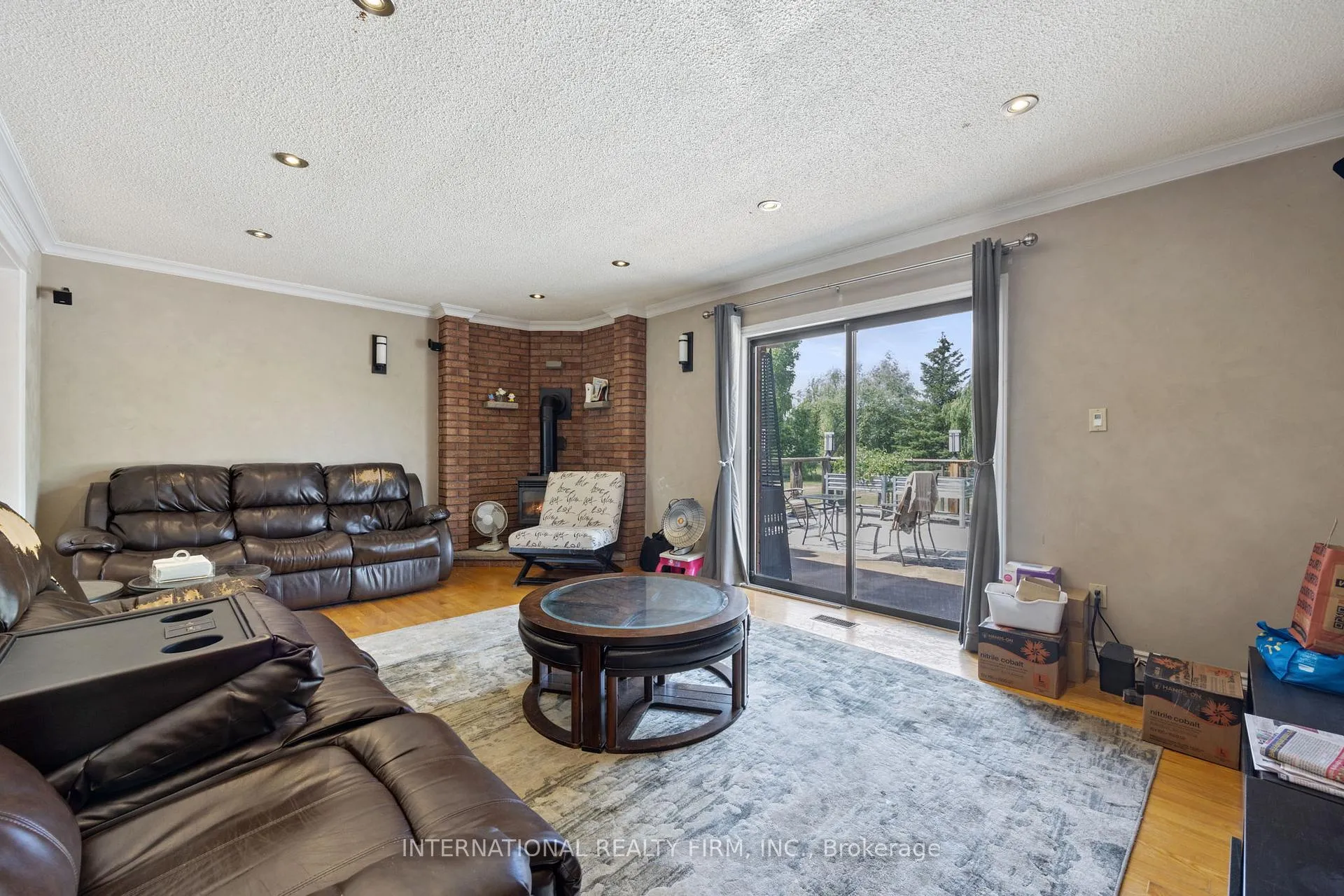 Photo 21 of 3 Grafton Crescent, Brampton, Toronto Gore Rural Estate — HOMEH