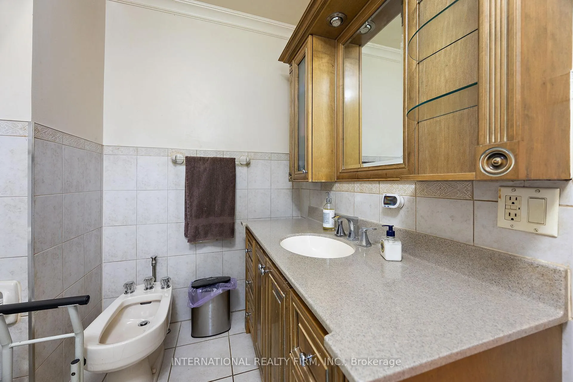 Photo 26 of 3 Grafton Crescent, Brampton, Toronto Gore Rural Estate — HOMEH