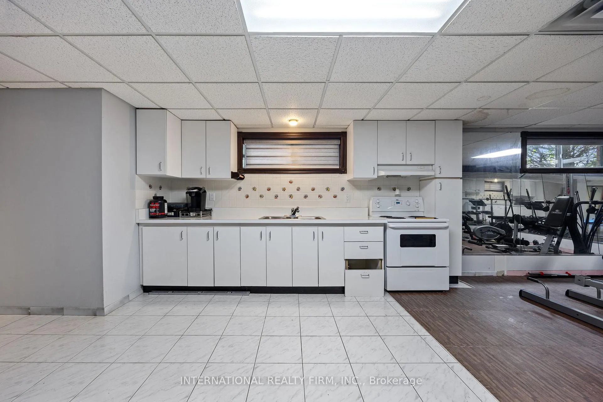 Photo 33 of 3 Grafton Crescent, Brampton, Toronto Gore Rural Estate — HOMEH