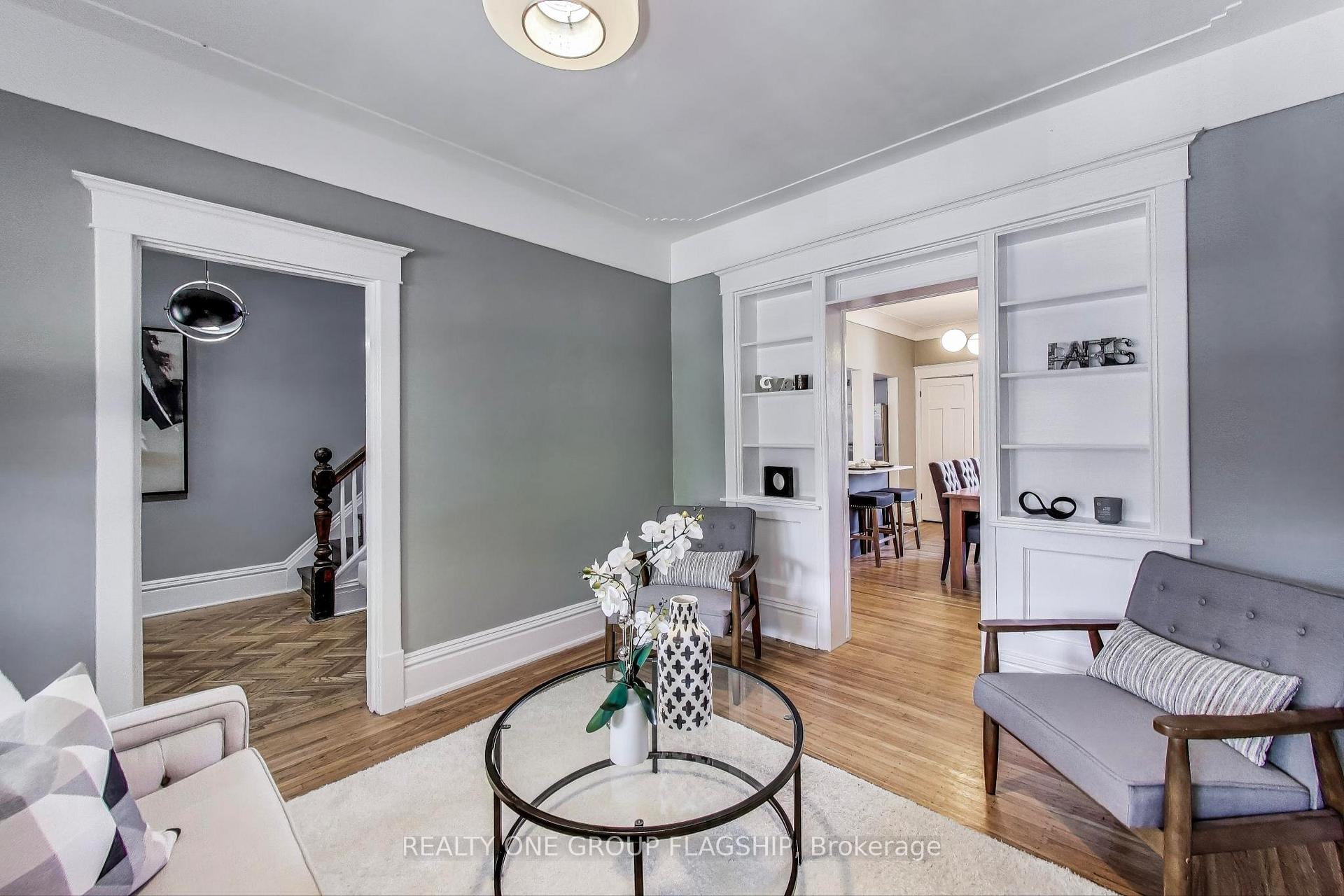 Photo 10 of 23 Rosslyn Avenue N, Hamilton, Crown Point — HOMEH