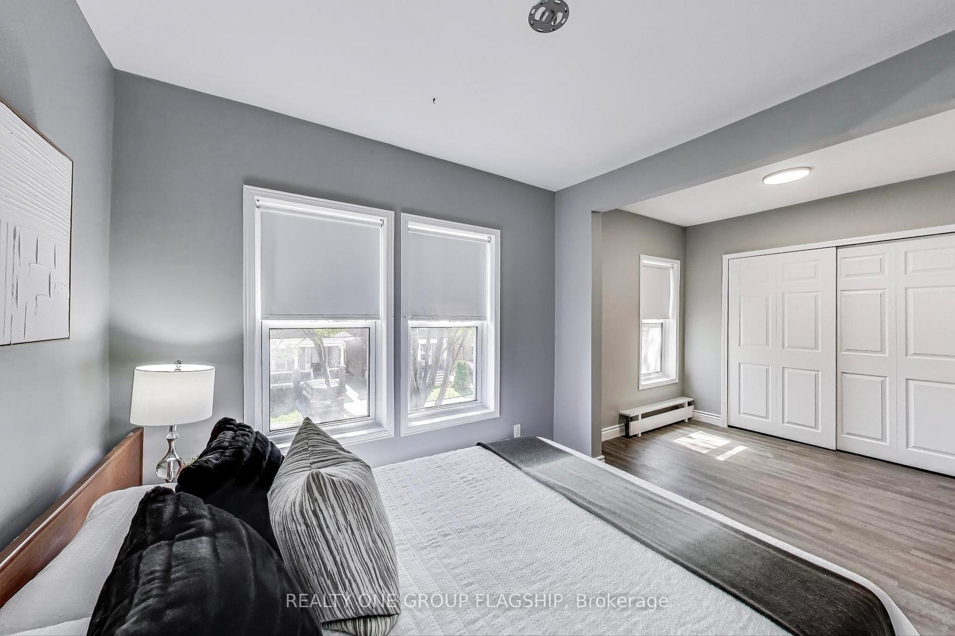 Photo 18 of 23 Rosslyn Avenue N, Hamilton, Crown Point — HOMEH
