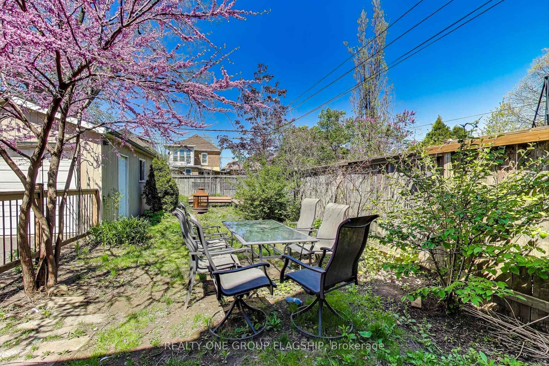 Photo 34 of 23 Rosslyn Avenue N, Hamilton, Crown Point — HOMEH
