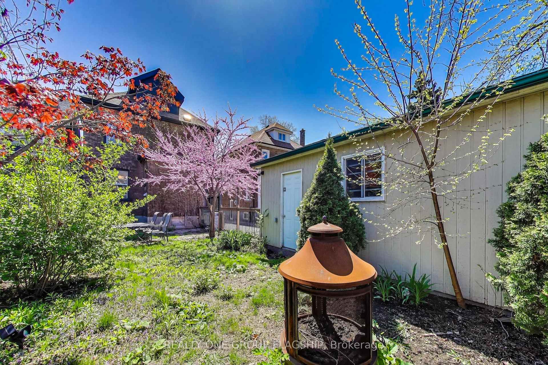 Photo 36 of 23 Rosslyn Avenue N, Hamilton, Crown Point — HOMEH