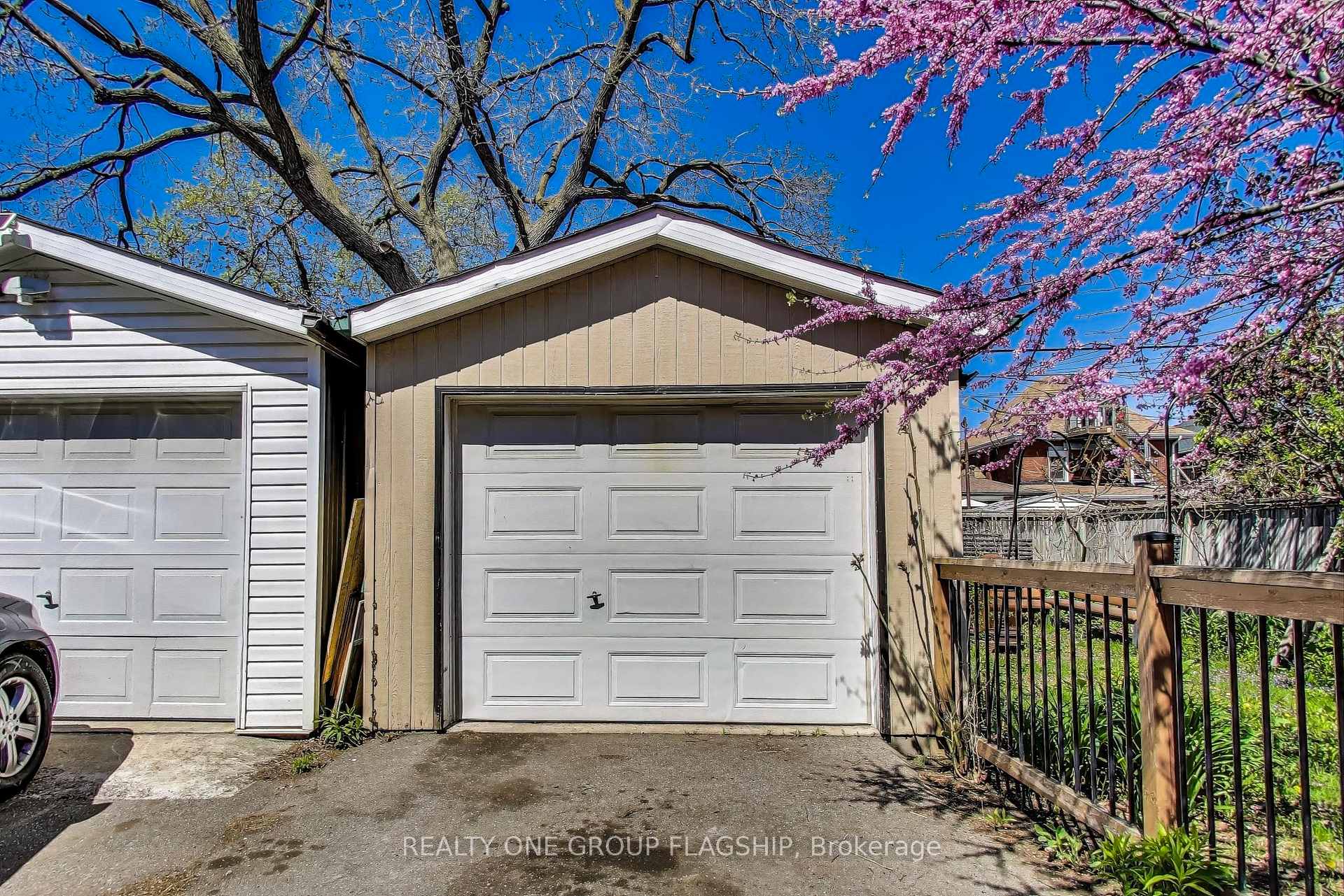 Photo 37 of 23 Rosslyn Avenue N, Hamilton, Crown Point — HOMEH