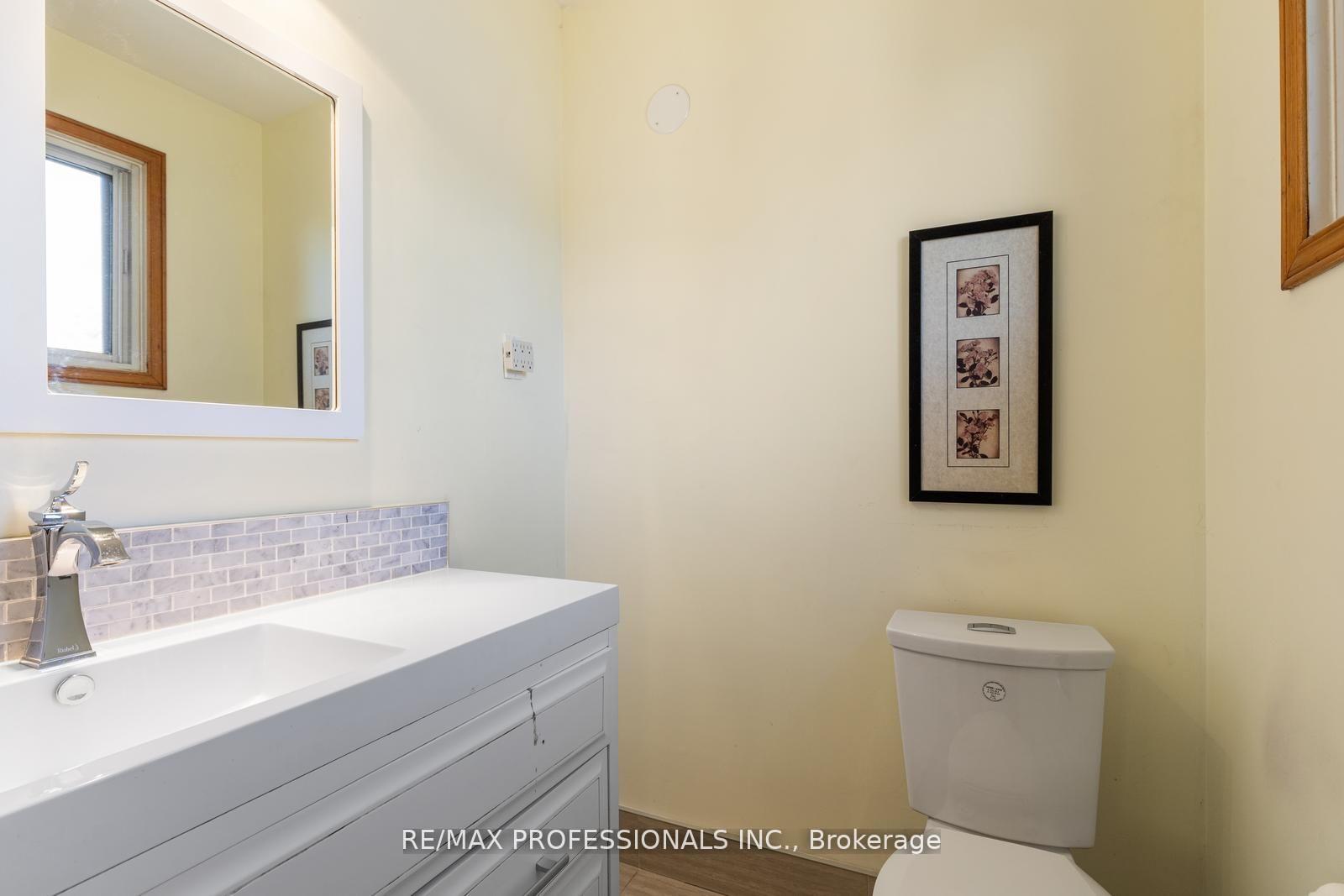 Photo 21 of 369 Airdrie Drive, Vaughan, East Woodbridge — HOMEH