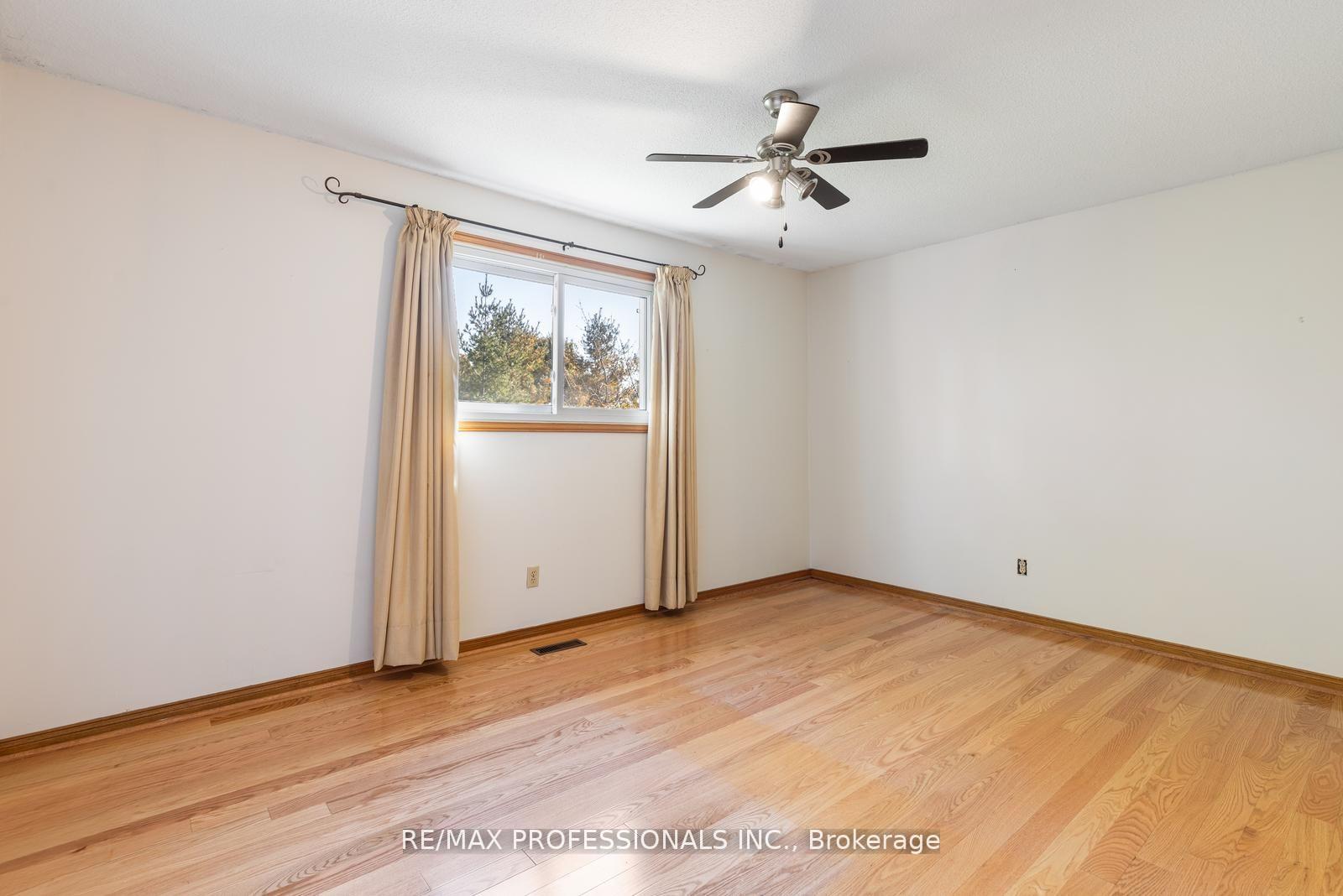 Photo 25 of 369 Airdrie Drive, Vaughan, East Woodbridge — HOMEH