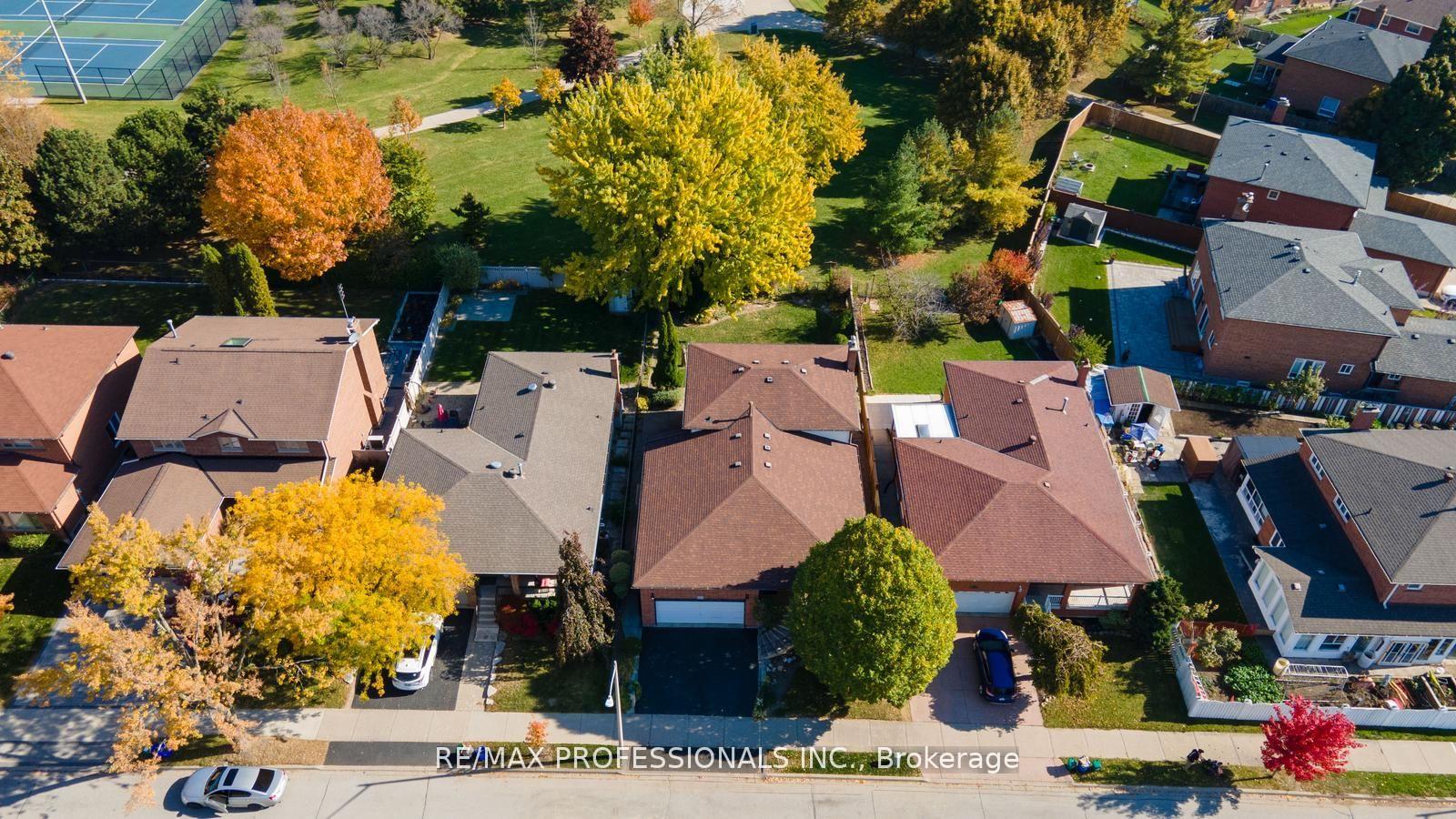 Photo 36 of 369 Airdrie Drive, Vaughan, East Woodbridge — HOMEH
