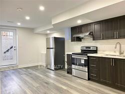 Photo 4 of 110 Benhurst Crescent, Brampton, Northwest Brampton — HOMEH