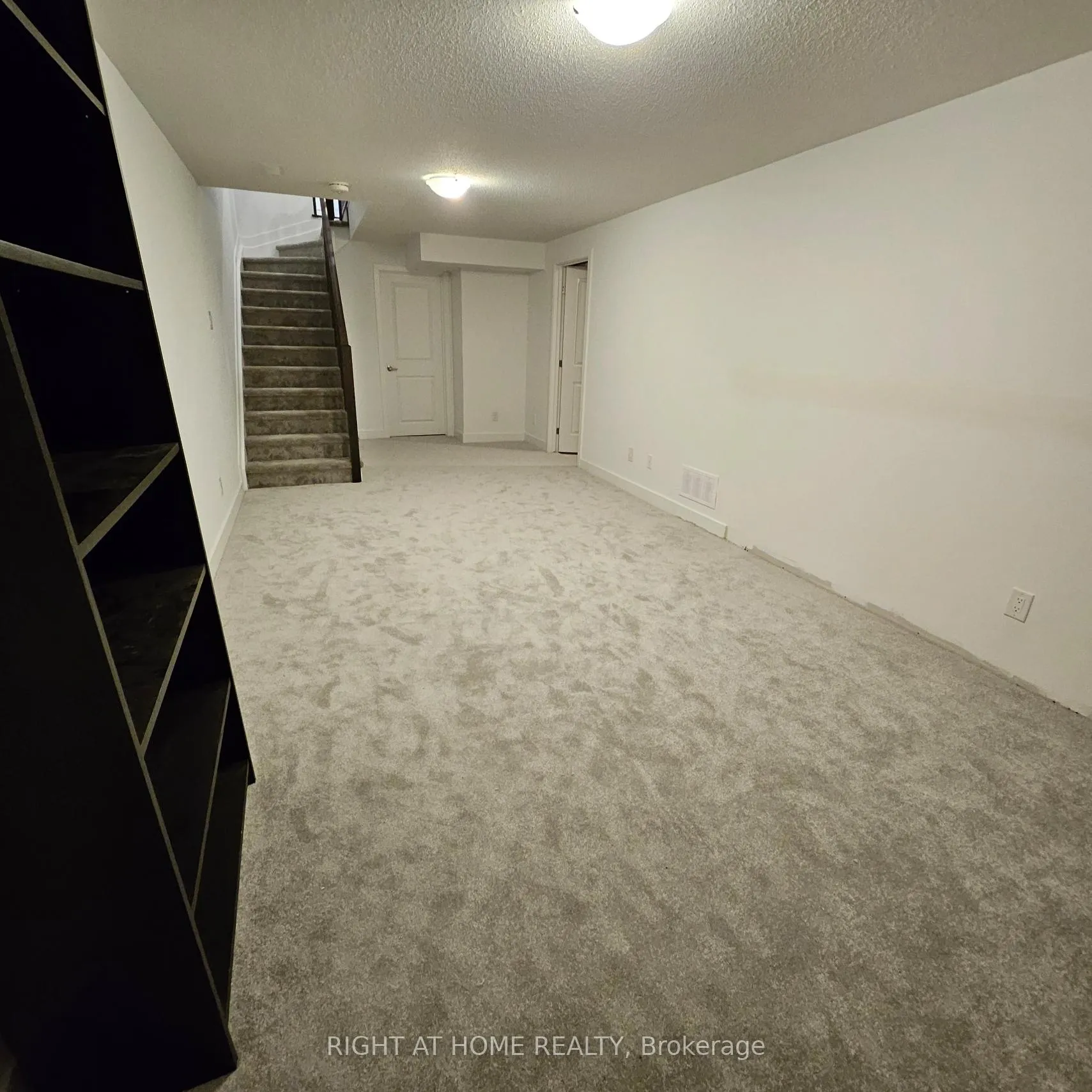 Photo 20 of 49 Moosonee Crescent, Ottawa, Riverside South/Gloucester Glen — HOMEH