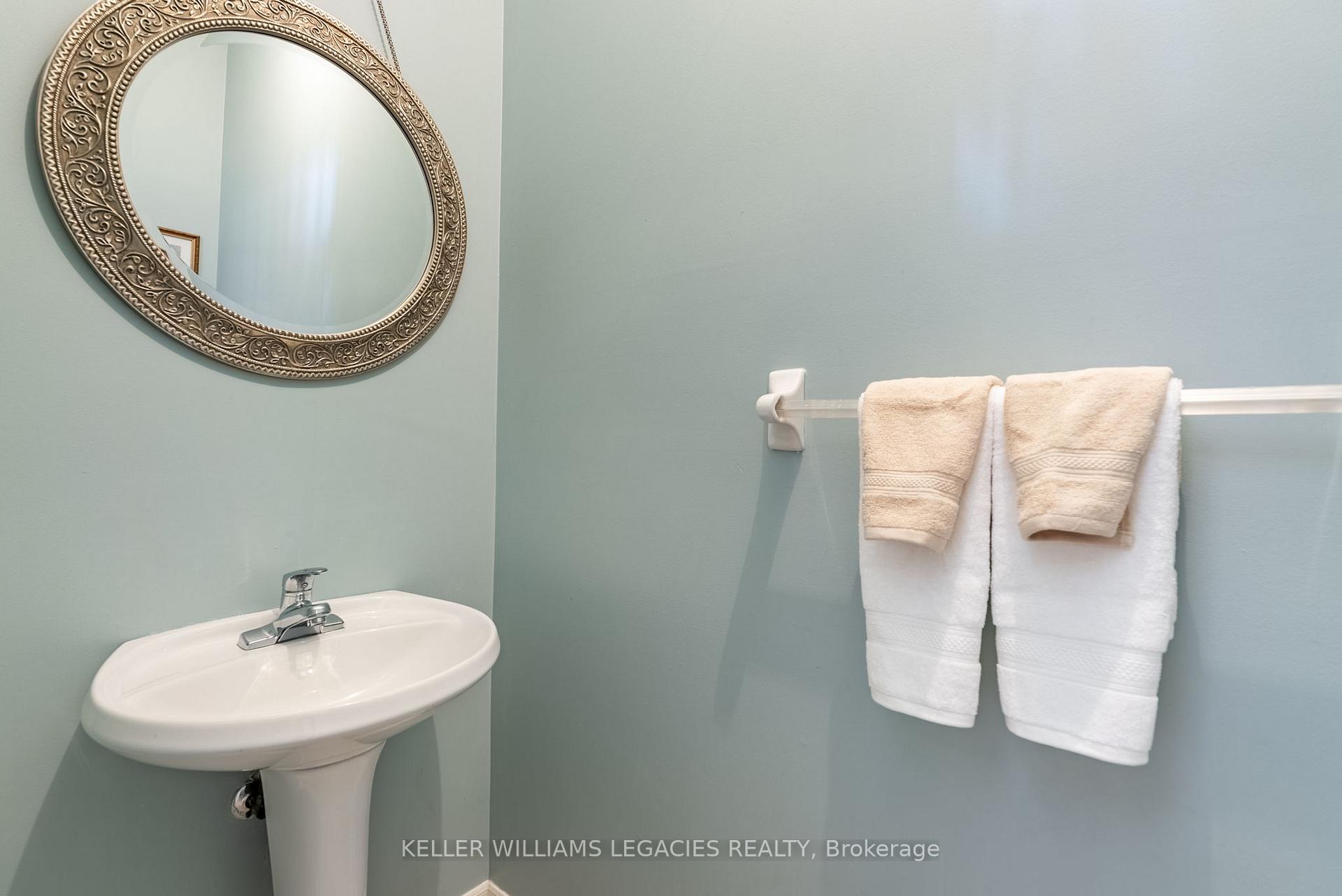 Photo 13 of 98 Daiseyfield Crescent, Vaughan, Vellore Village — HOMEH