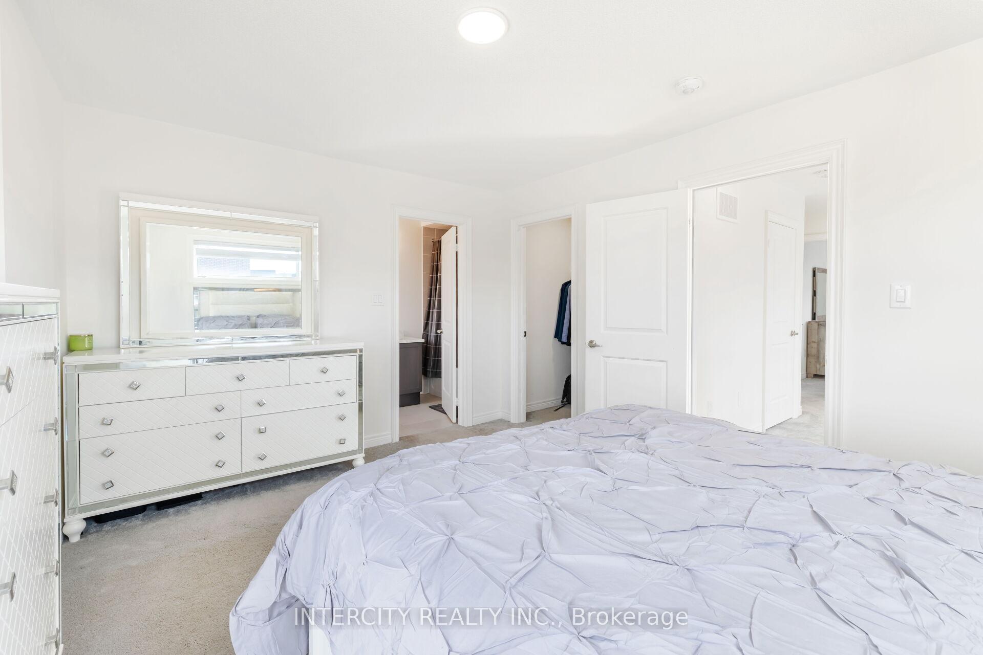 Photo 36 of 19 Queenpost Drive, Brampton, Credit Valley — HOMEH