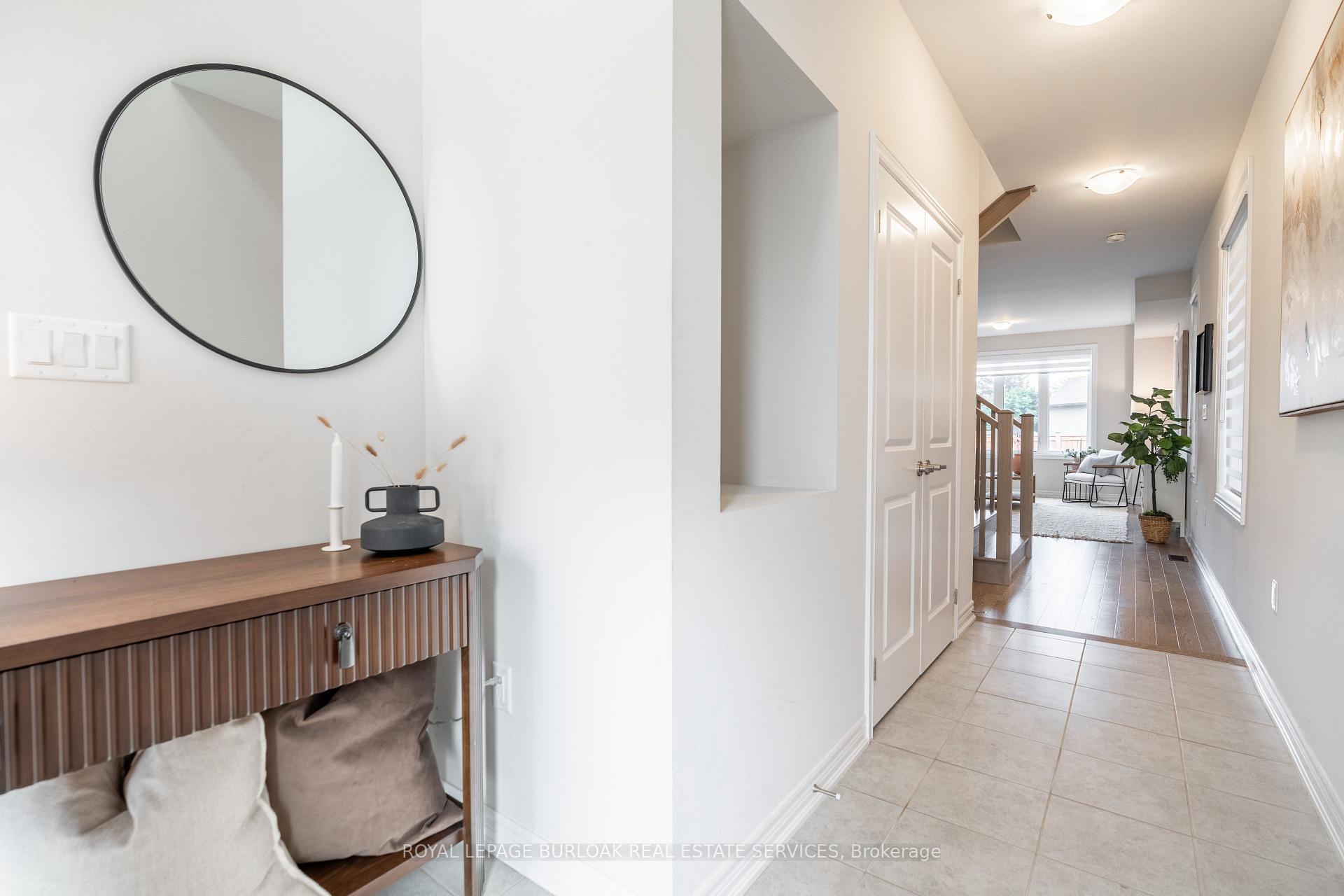 Photo 3 of 127 Starfire Crescent, Hamilton, Fruitland — HOMEH