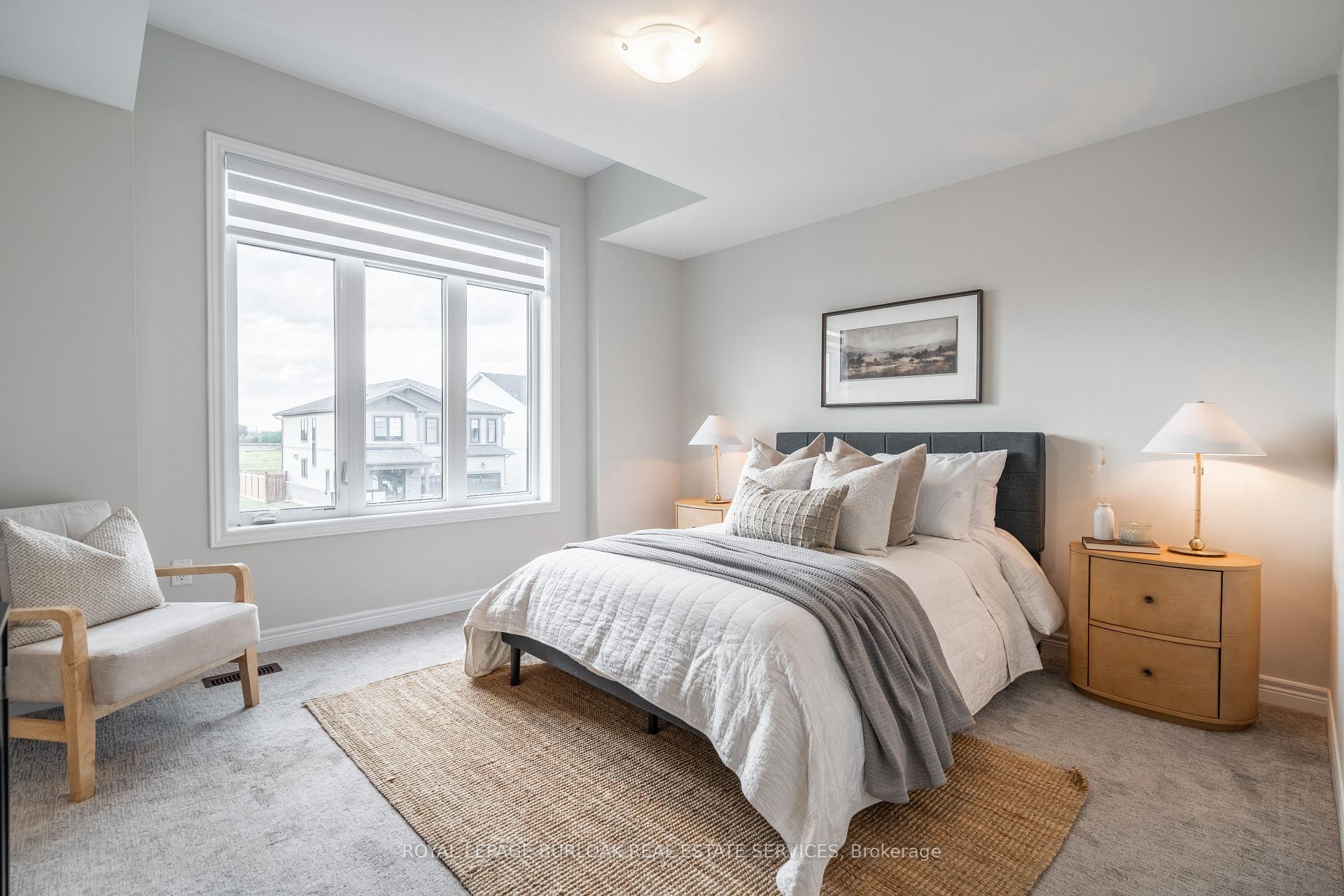 Photo 16 of 127 Starfire Crescent, Hamilton, Fruitland — HOMEH
