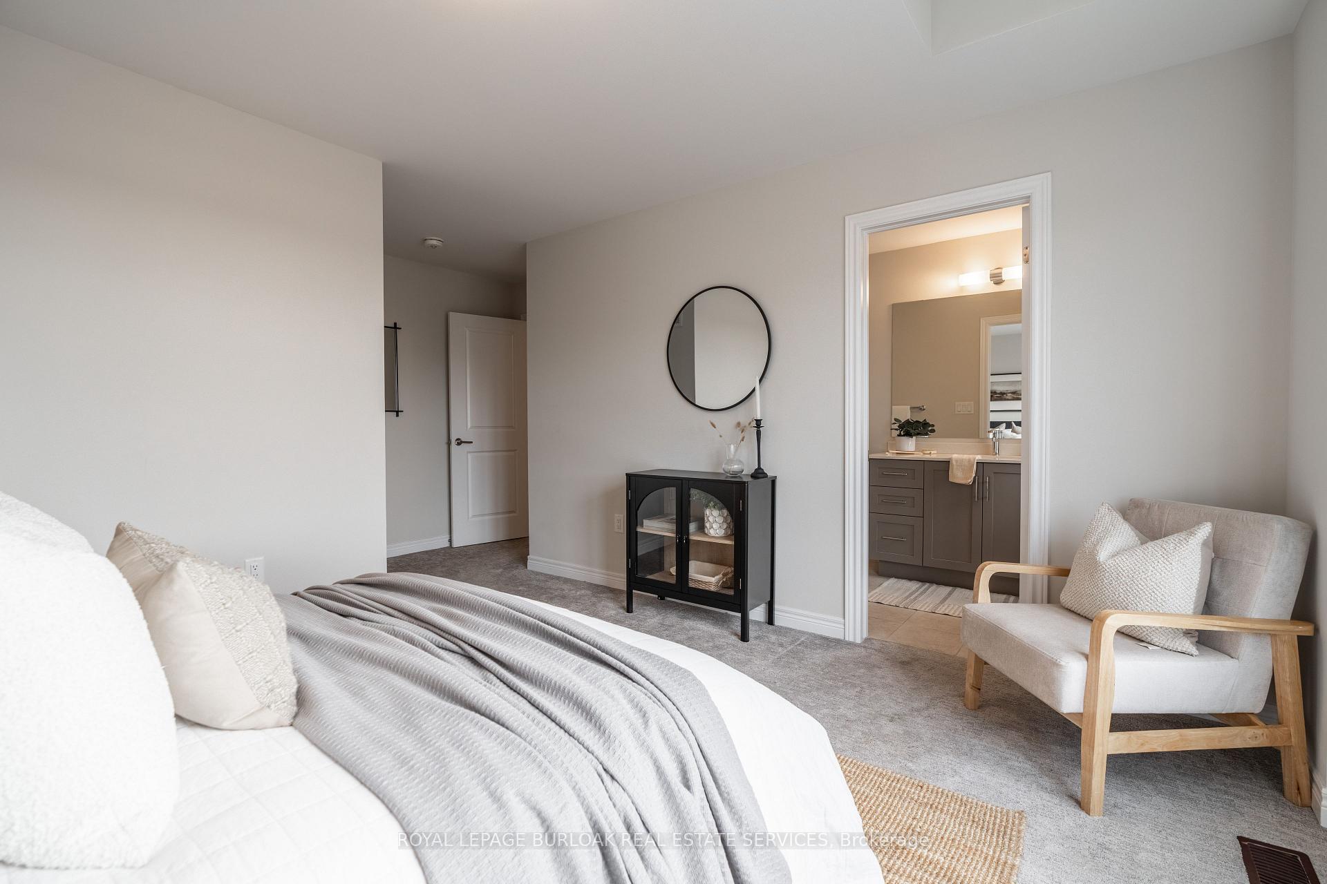 Photo 19 of 127 Starfire Crescent, Hamilton, Fruitland — HOMEH