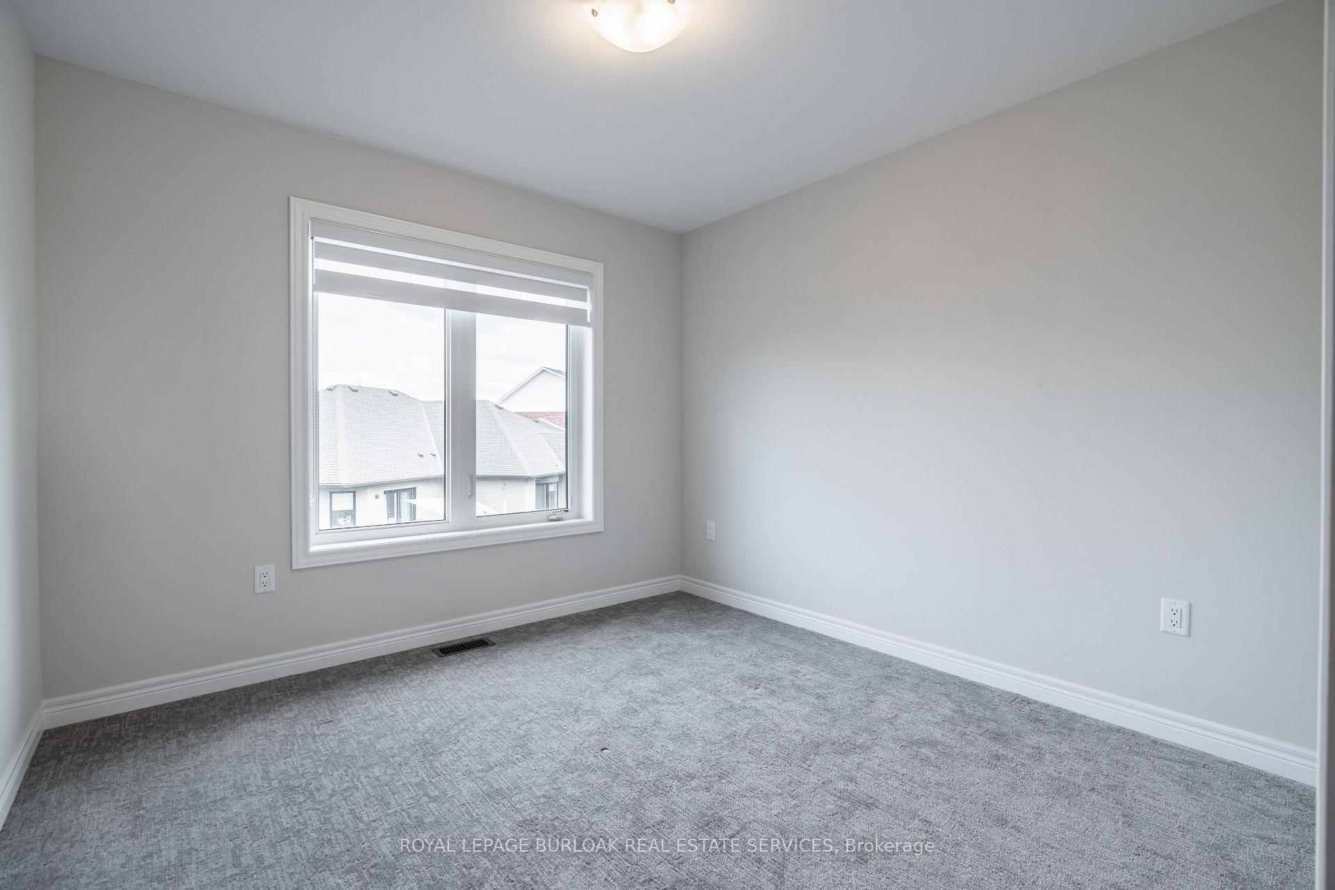 Photo 22 of 127 Starfire Crescent, Hamilton, Fruitland — HOMEH