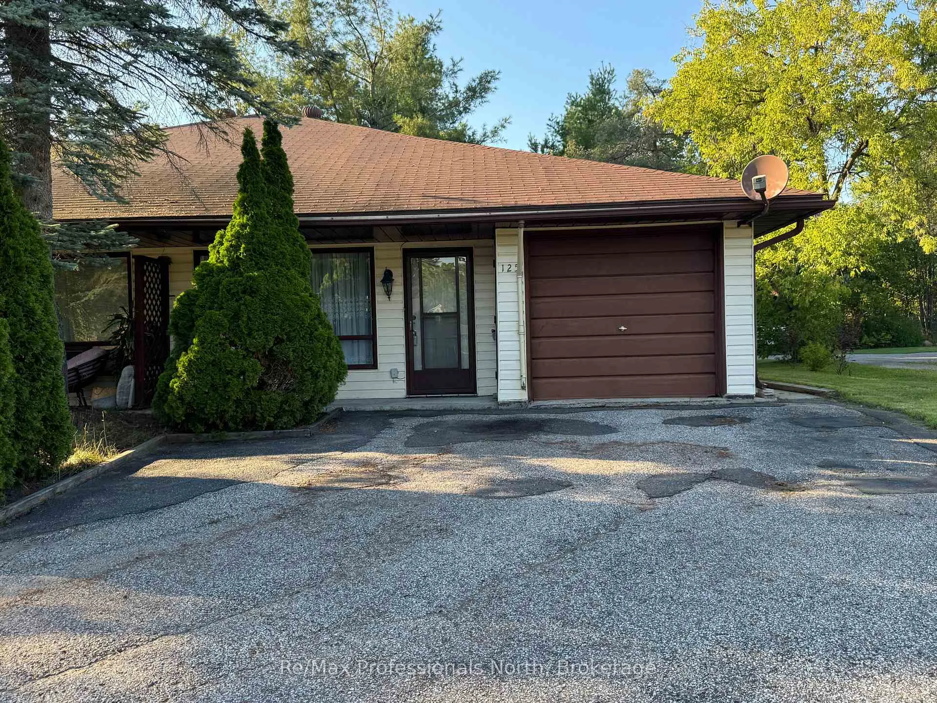 Front of 125 Taylor Road