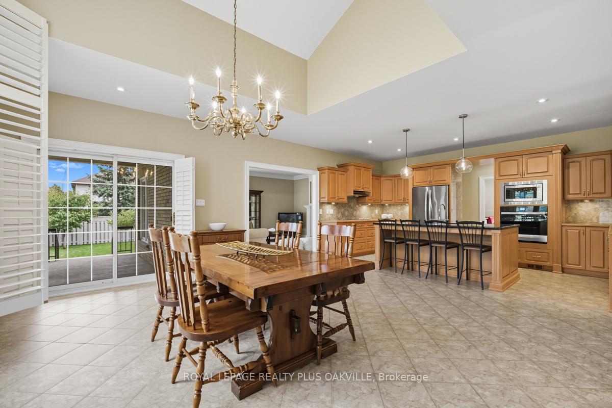 Photo 10 of 195 Winona Road, Hamilton, Winona — HOMEH