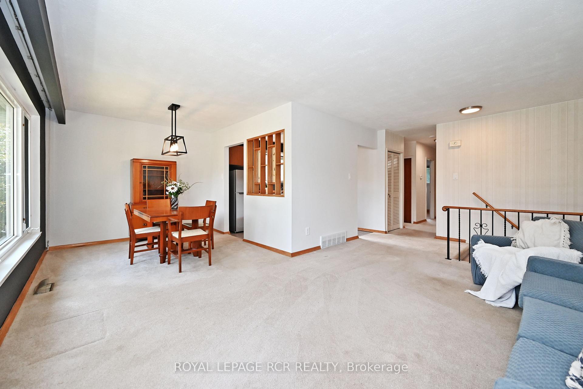 Photo 7 of 16 Cathedral Road, Brampton, Brampton East — HOMEH