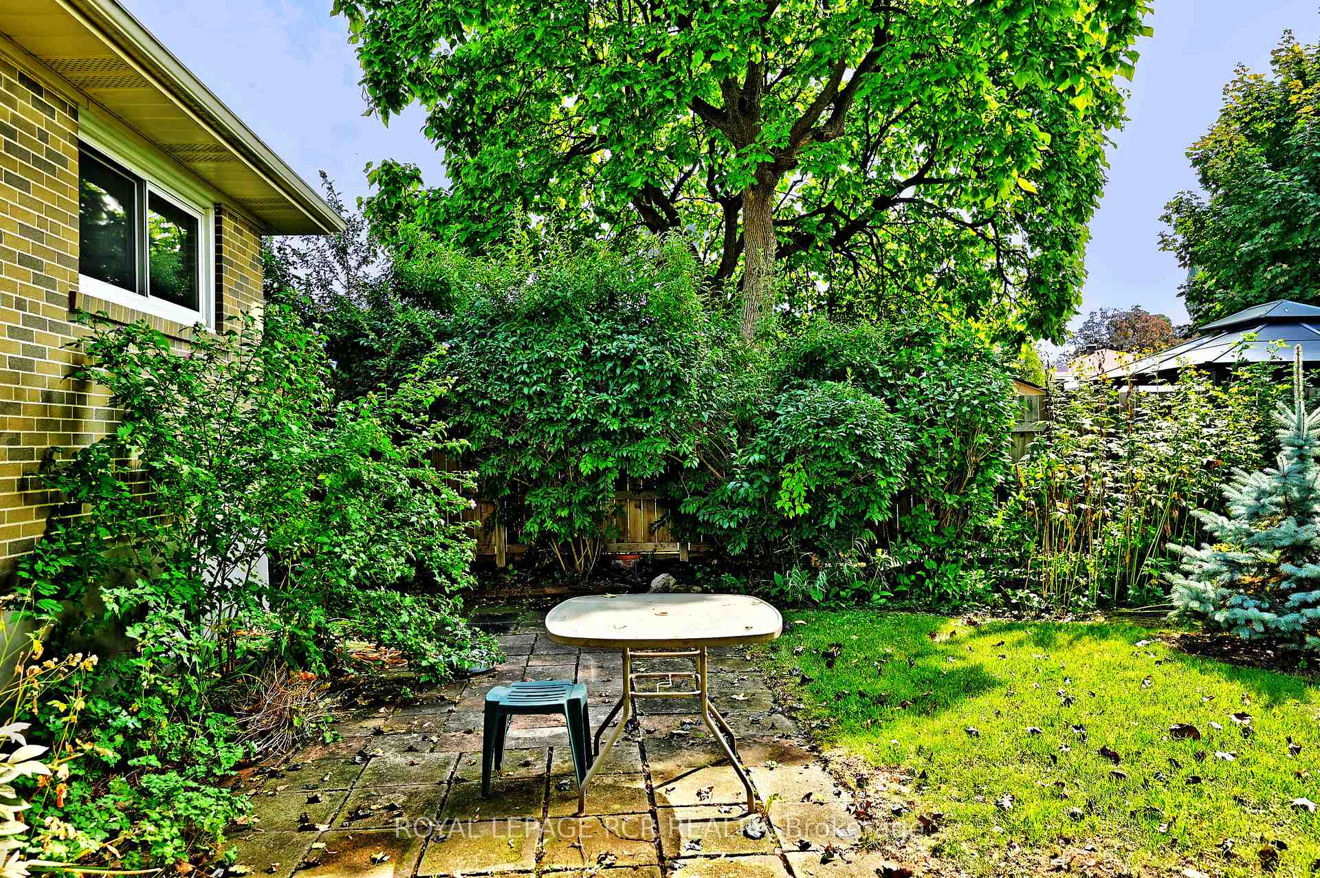 Photo 37 of 16 Cathedral Road, Brampton, Brampton East — HOMEH