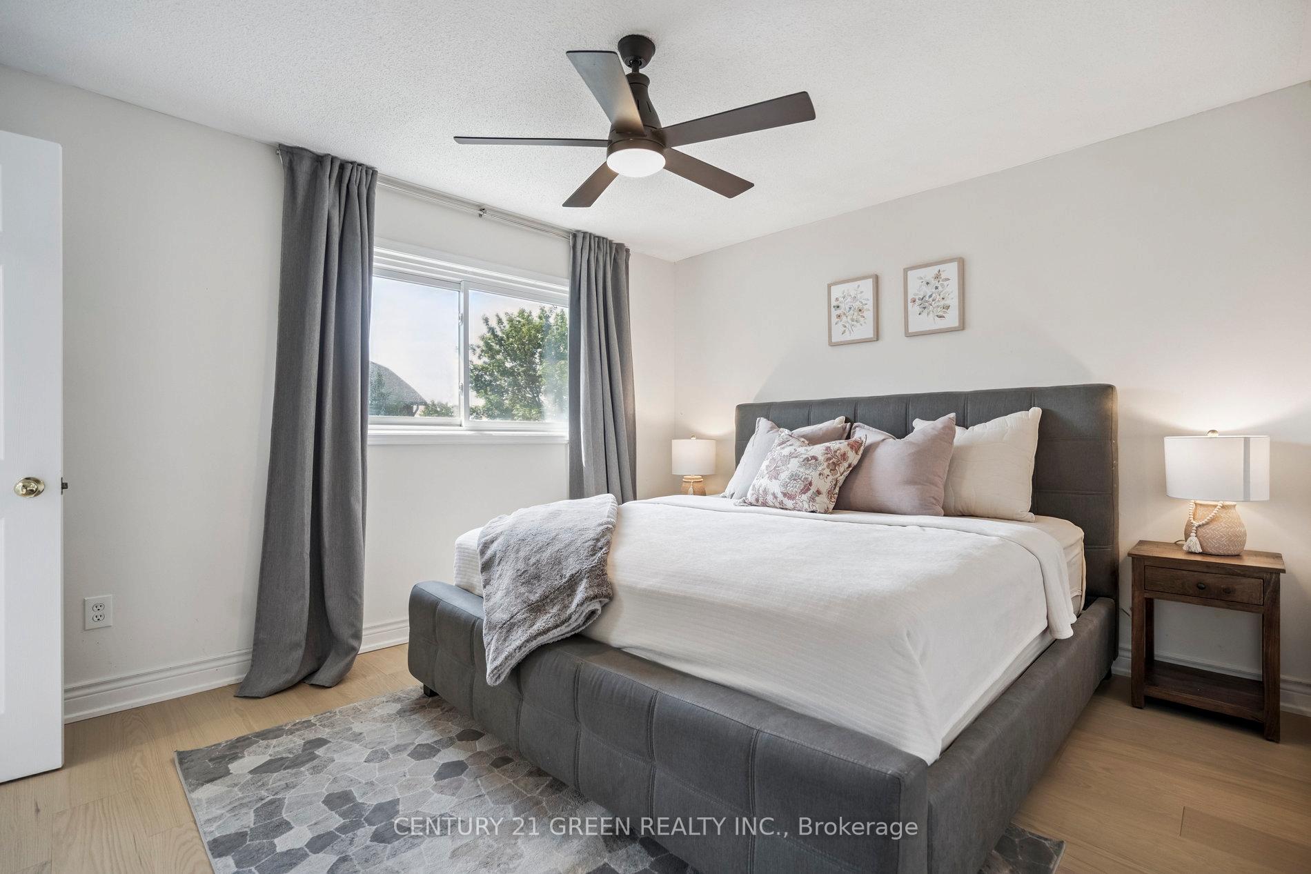 Photo 21 of 102 Niska Drive, Hamilton, Waterdown — HOMEH