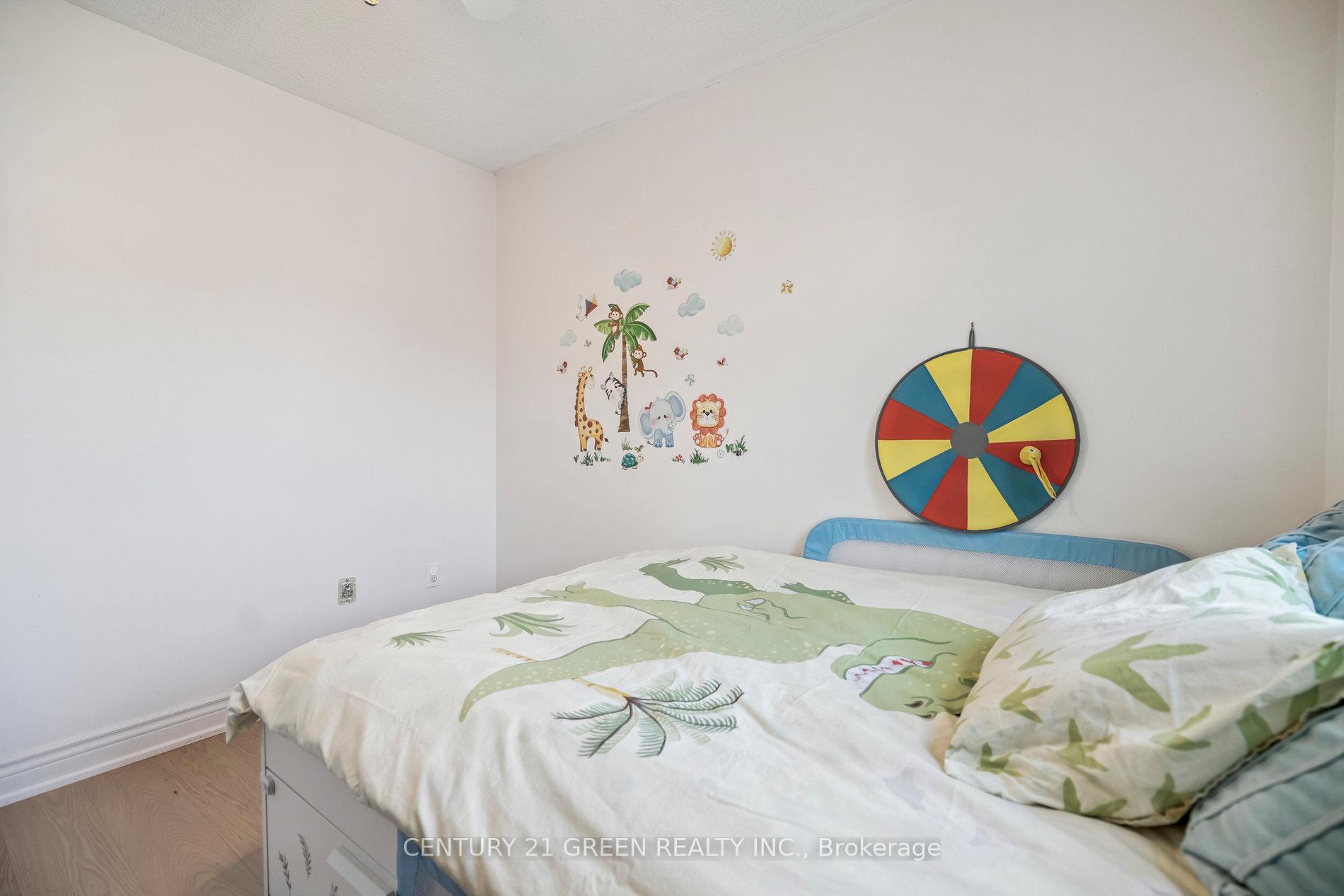 Photo 27 of 102 Niska Drive, Hamilton, Waterdown — HOMEH