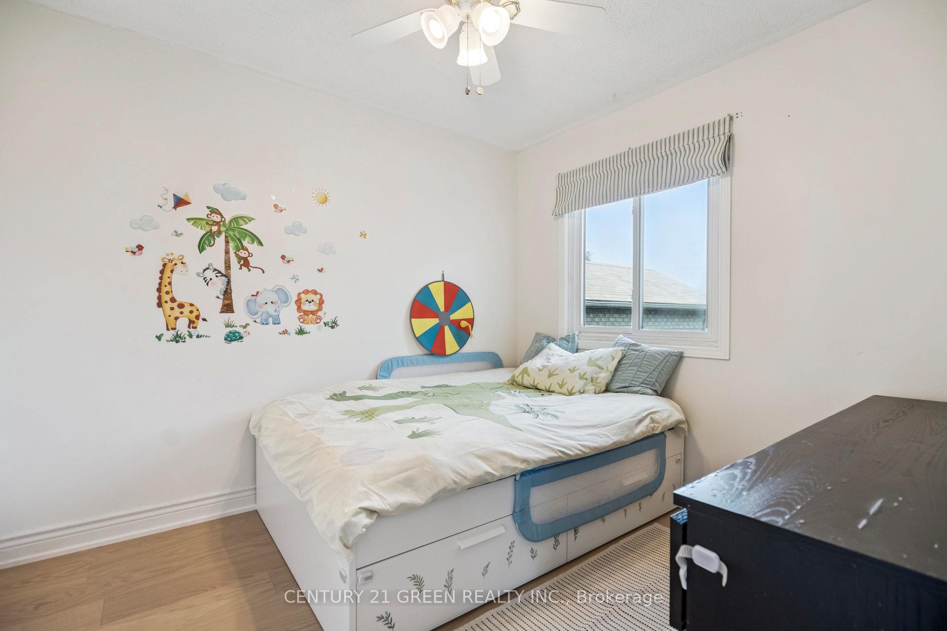 Photo 28 of 102 Niska Drive, Hamilton, Waterdown — HOMEH