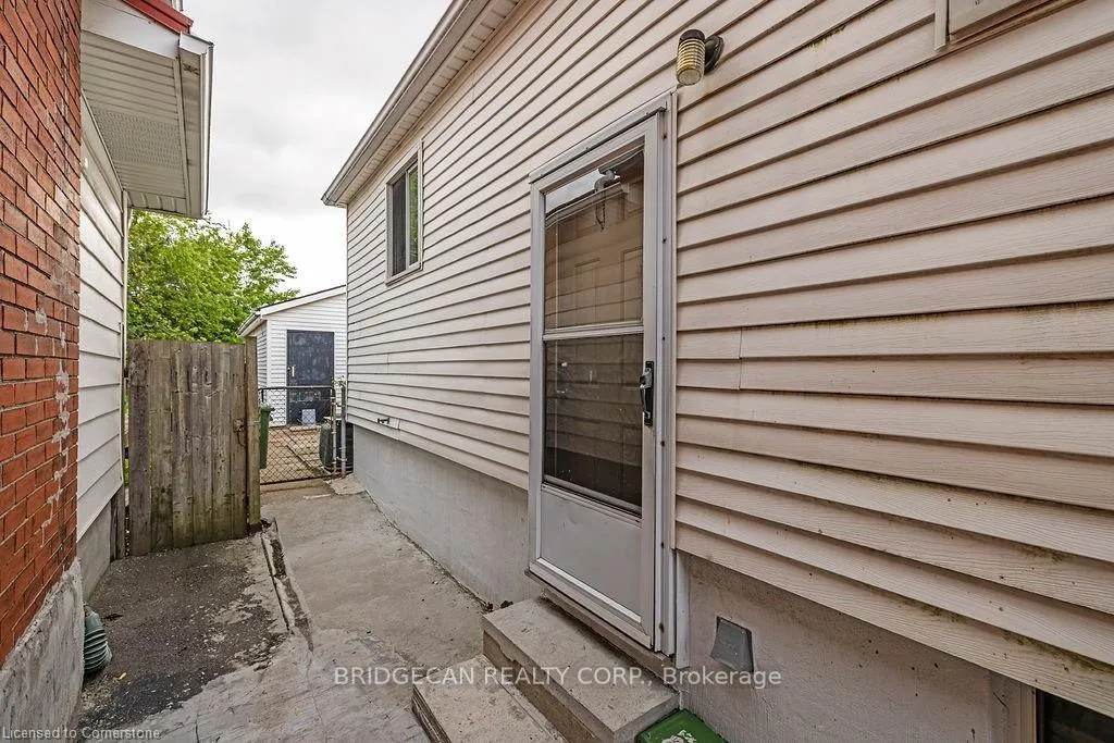 Photo 4 of 201 East 23rd Street, Hamilton, Eastmount — HOMEH