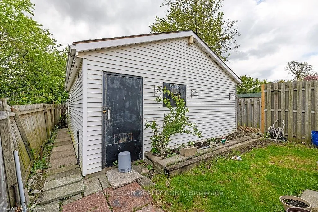 Photo 5 of 201 East 23rd Street, Hamilton, Eastmount — HOMEH