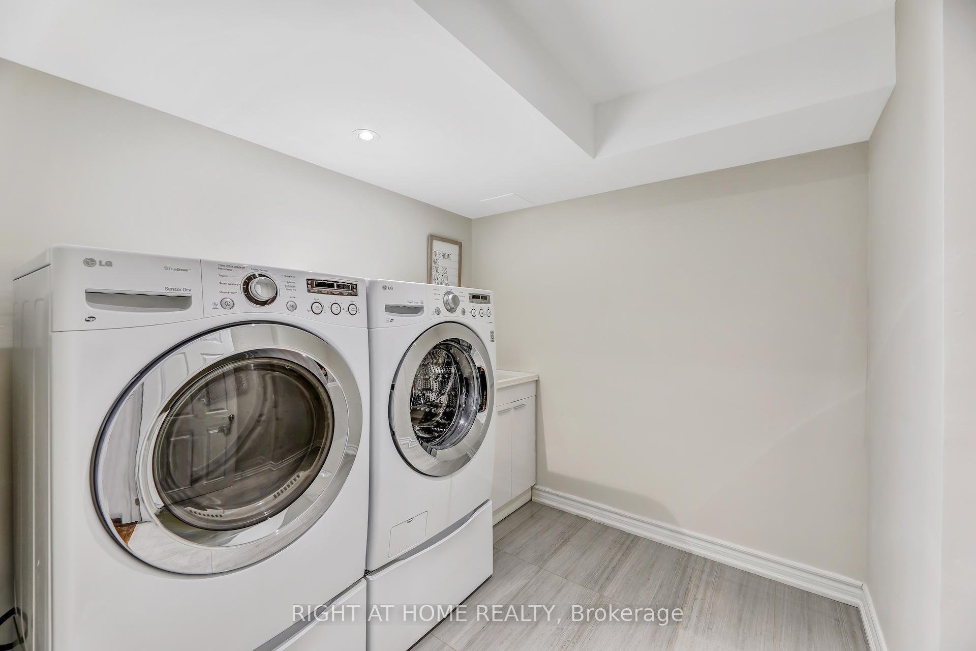 Photo 40 of 642 Confederation Parkway, Vaughan, Concord — HOMEH