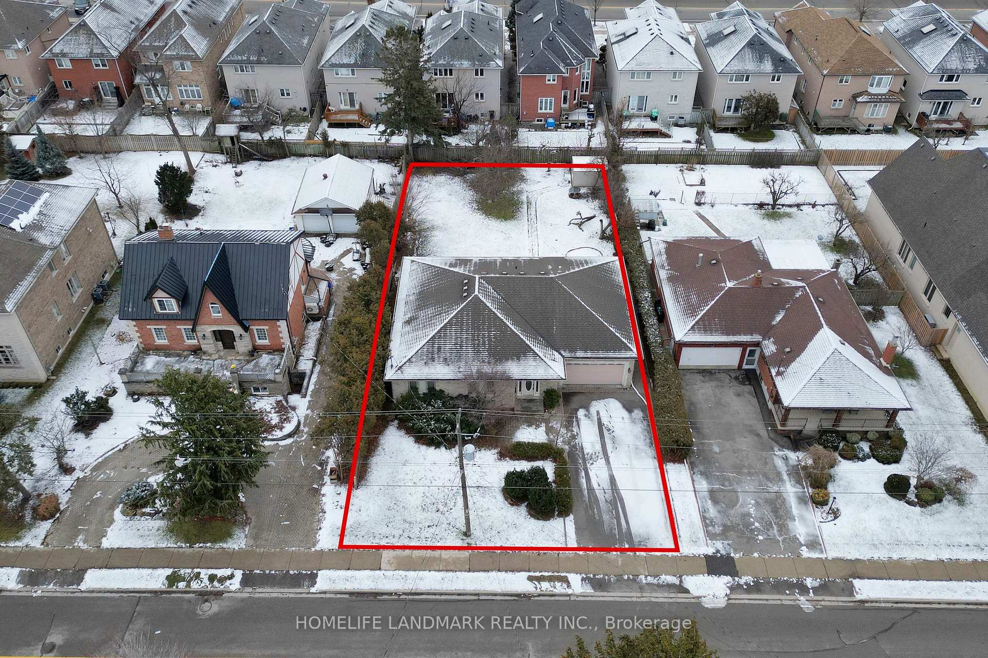 Photo 2 of 217 Crestwood Road, Vaughan, Crestwood-Springfarm-Yorkhill — HOMEH