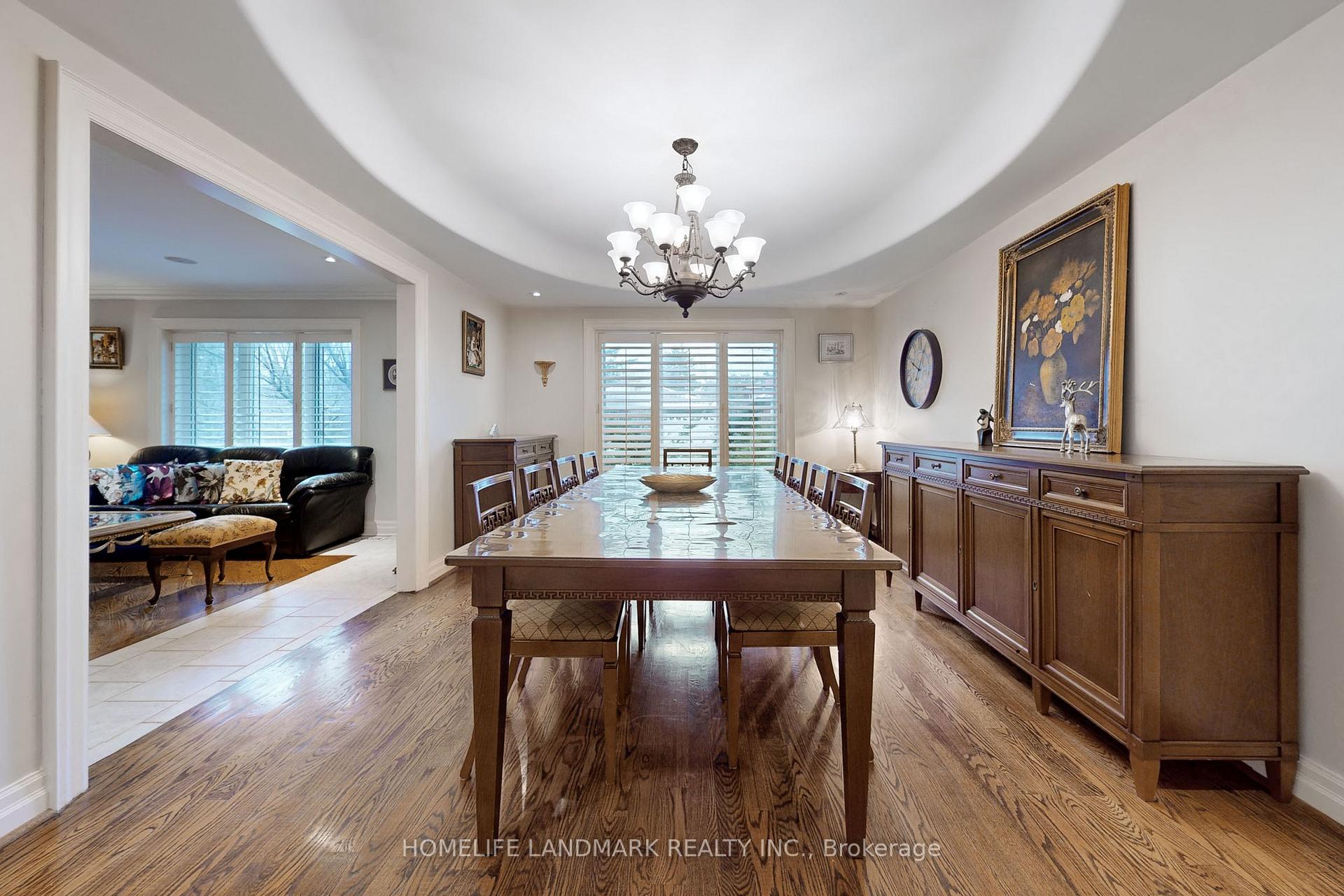 Photo 9 of 217 Crestwood Road, Vaughan, Crestwood-Springfarm-Yorkhill — HOMEH