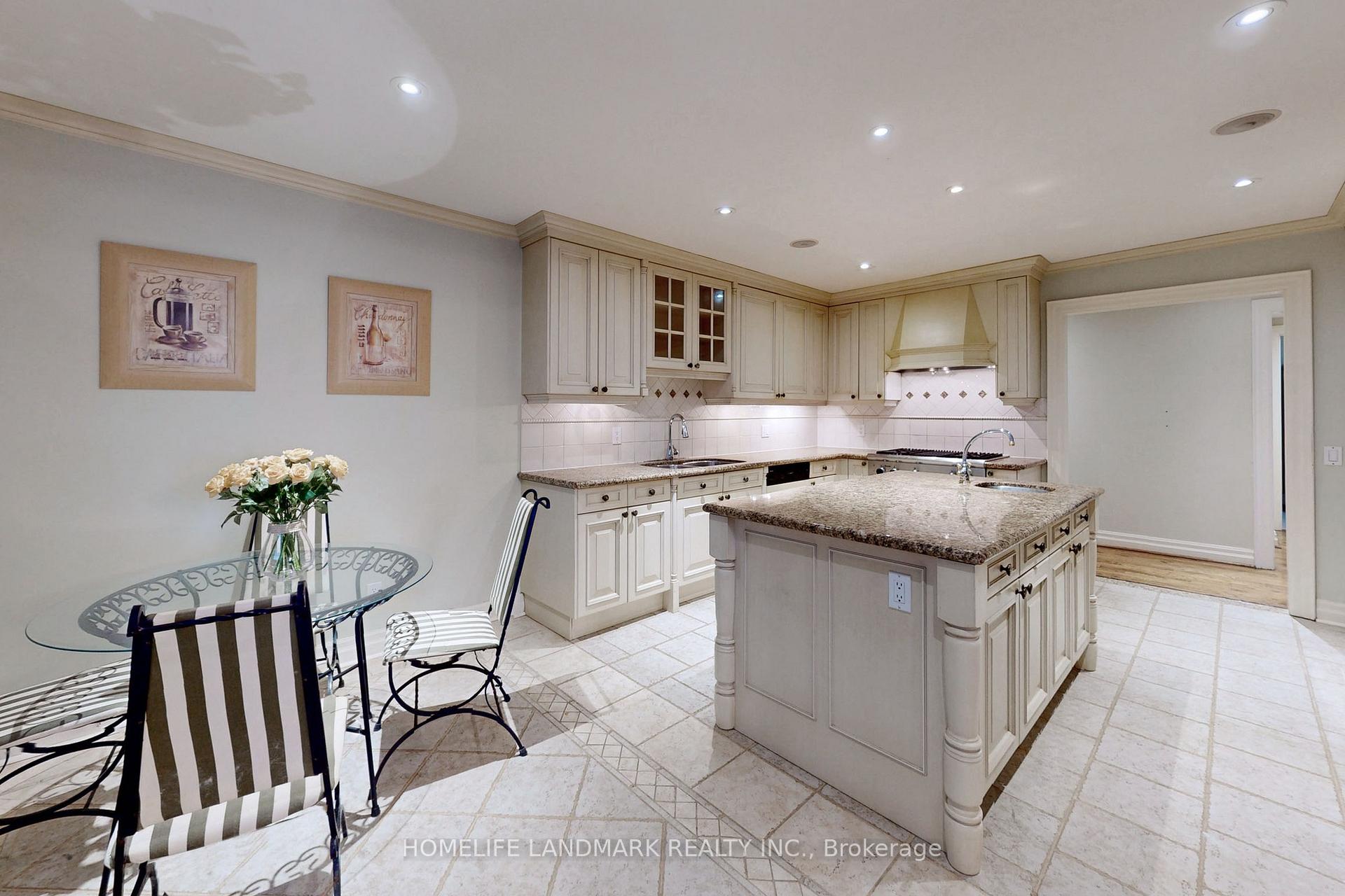 Photo 12 of 217 Crestwood Road, Vaughan, Crestwood-Springfarm-Yorkhill — HOMEH