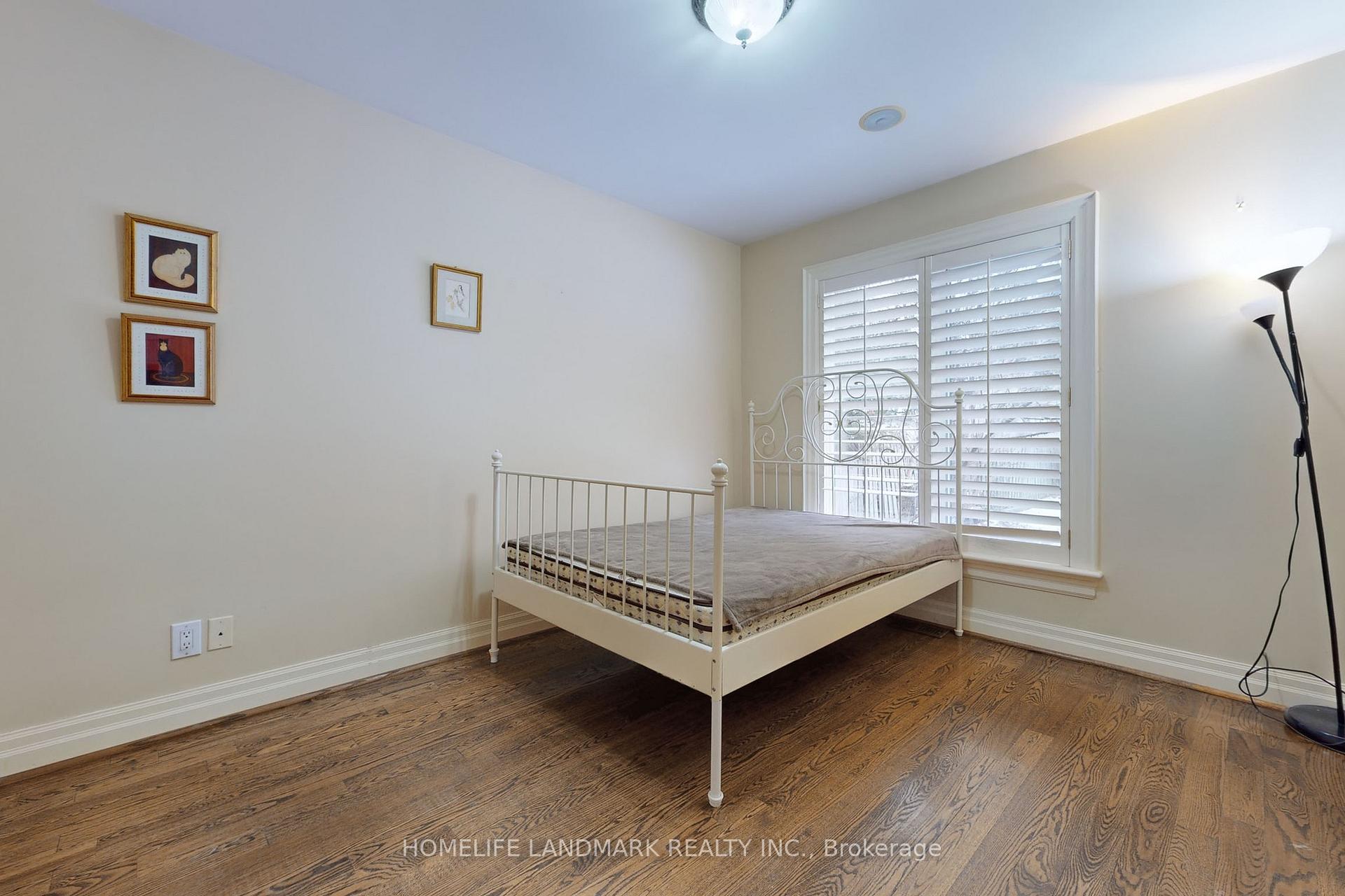 Photo 17 of 217 Crestwood Road, Vaughan, Crestwood-Springfarm-Yorkhill — HOMEH