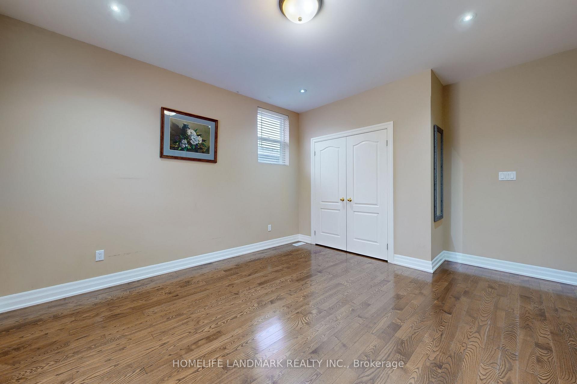Photo 21 of 217 Crestwood Road, Vaughan, Crestwood-Springfarm-Yorkhill — HOMEH