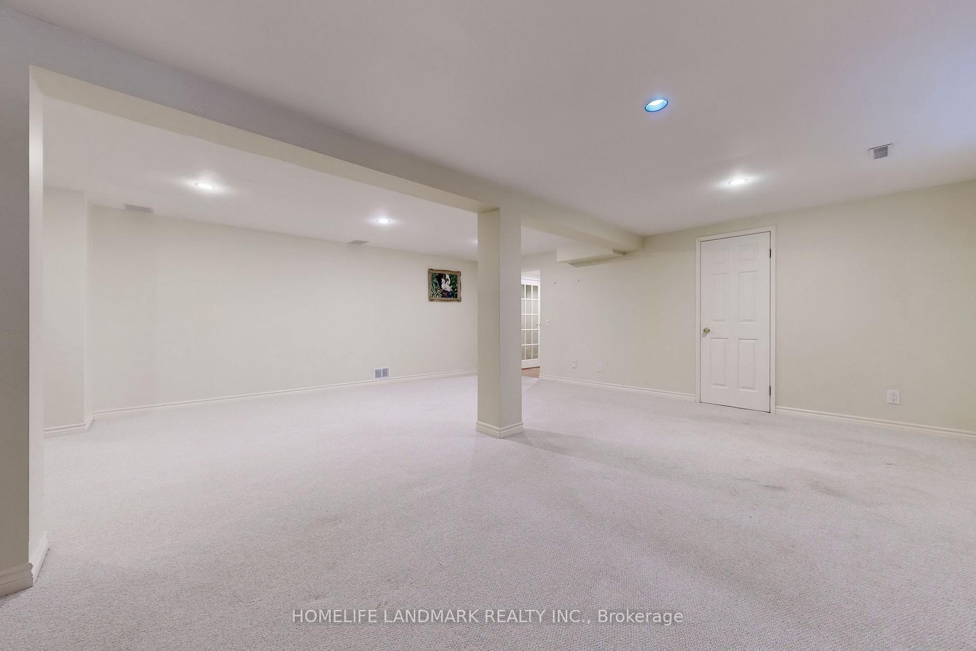 Photo 24 of 217 Crestwood Road, Vaughan, Crestwood-Springfarm-Yorkhill — HOMEH