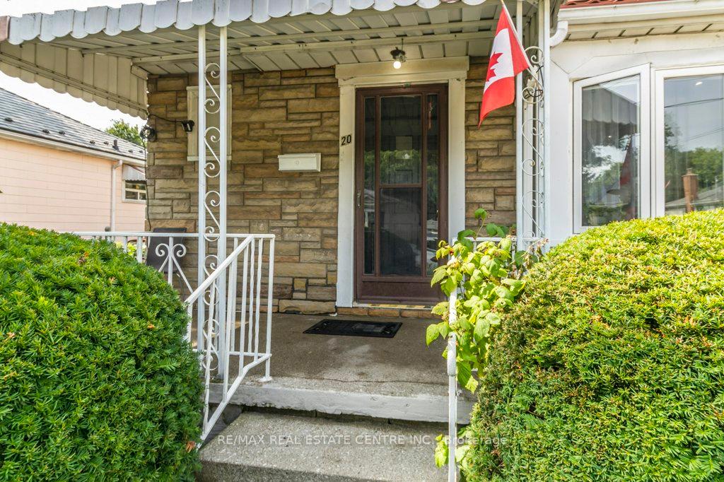 Photo 6 of 20 Audrey Street, Hamilton, Eastmount — HOMEH