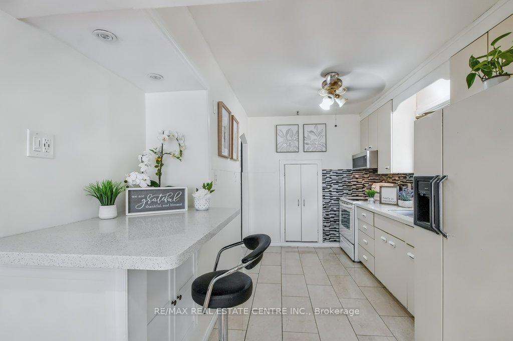 Photo 11 of 20 Audrey Street, Hamilton, Eastmount — HOMEH
