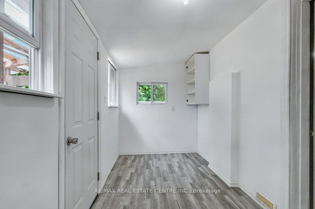 Photo 23 of 20 Audrey Street, Hamilton, Eastmount — HOMEH