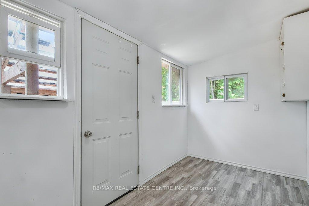 Photo 24 of 20 Audrey Street, Hamilton, Eastmount — HOMEH
