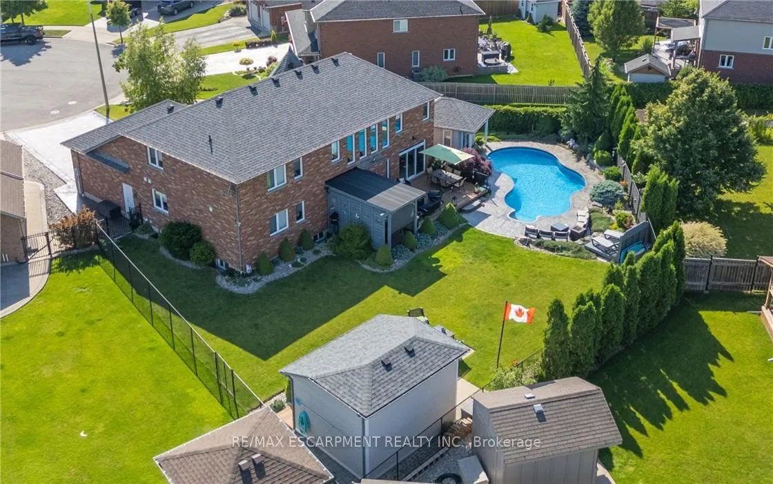 Photo 1 of 34 Penfold Court, Hamilton, Mount Hope — HOMEH