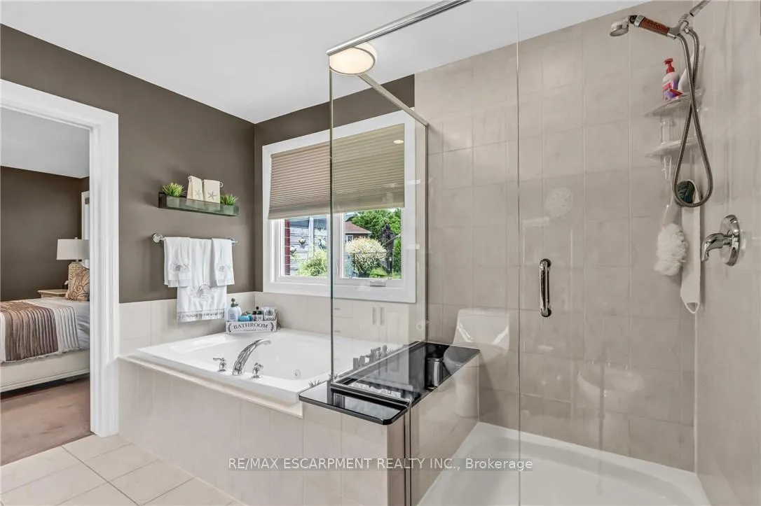 Photo 15 of 34 Penfold Court, Hamilton, Mount Hope — HOMEH